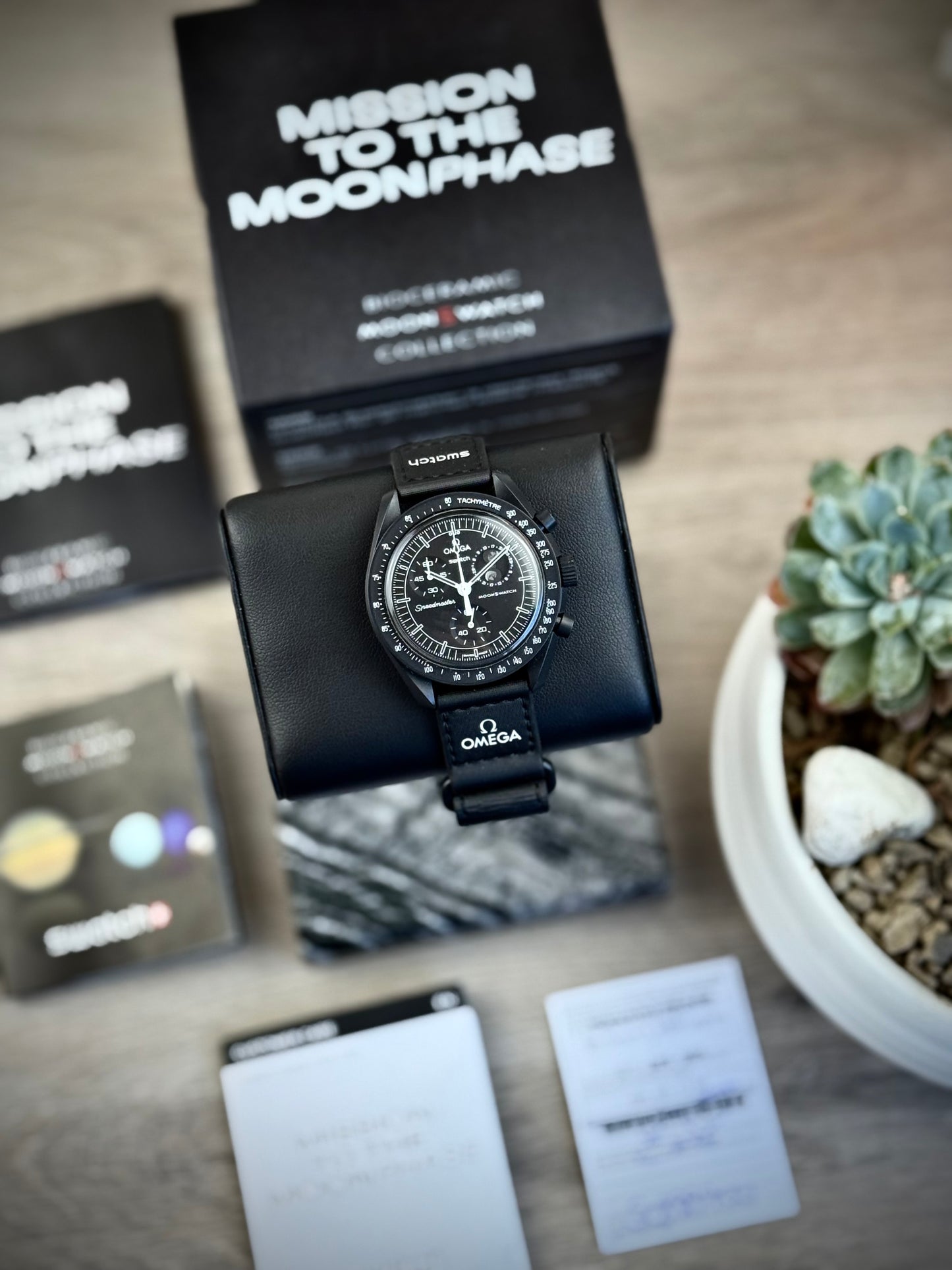 Omega MoonSwatch Snoopy