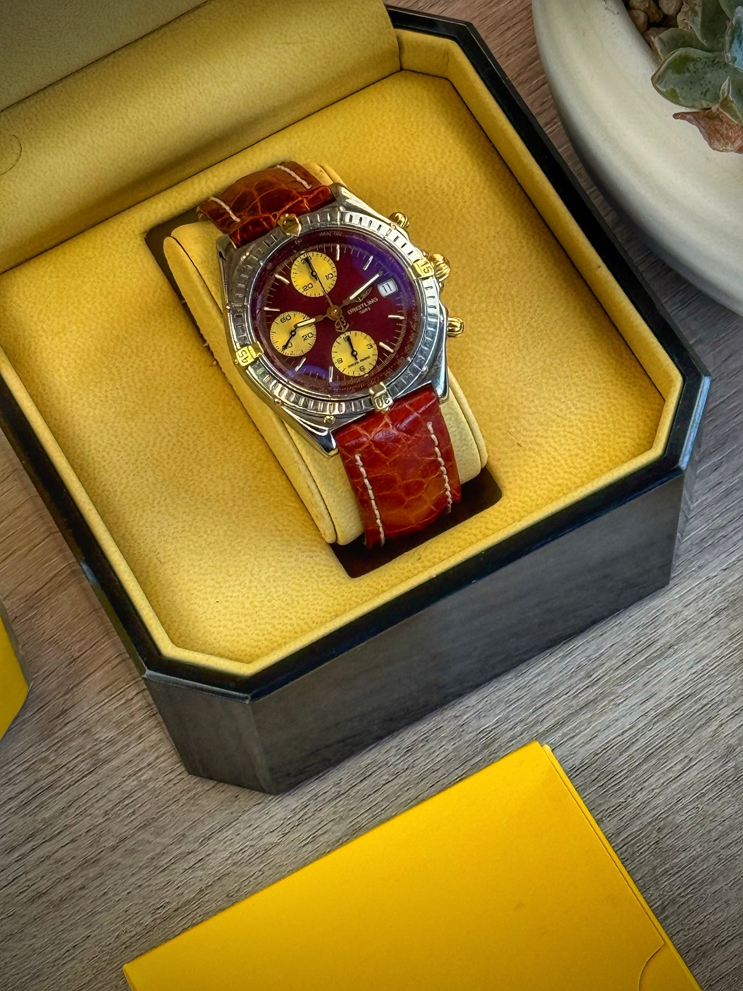 Breitling Chronomat Burgundi B13048