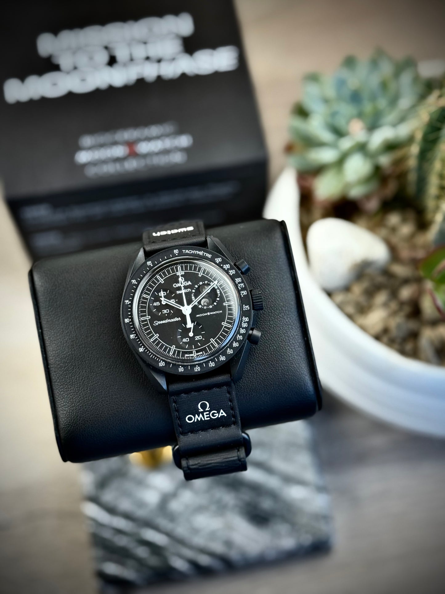 Omega MoonSwatch Snoopy