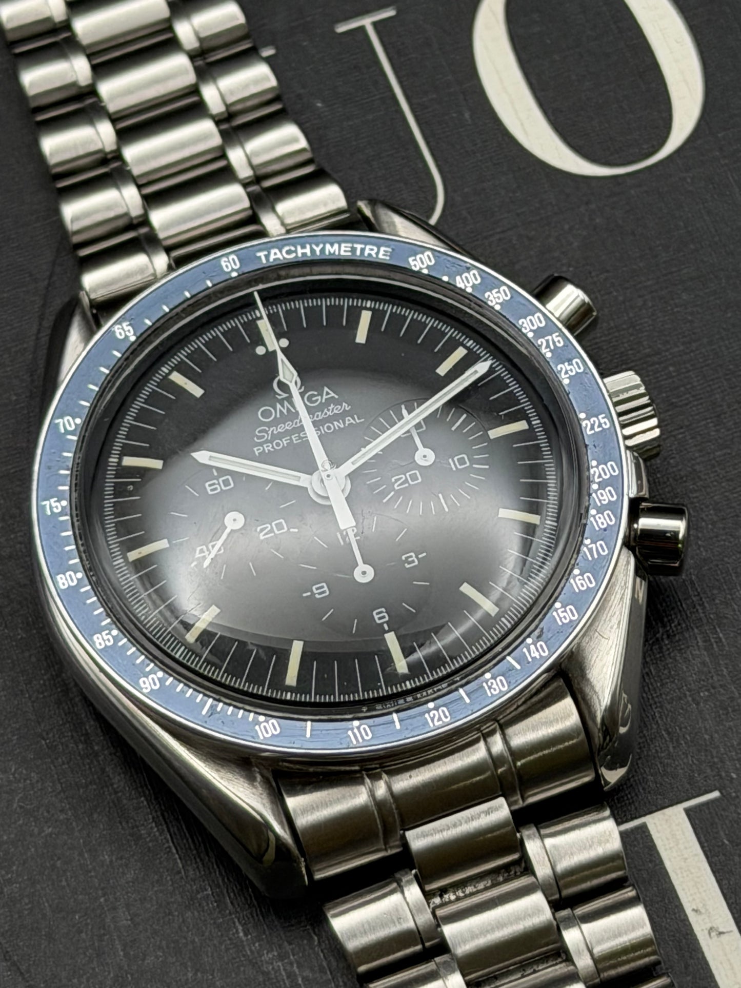 Omega Speedmaster 145.022 blu bezel