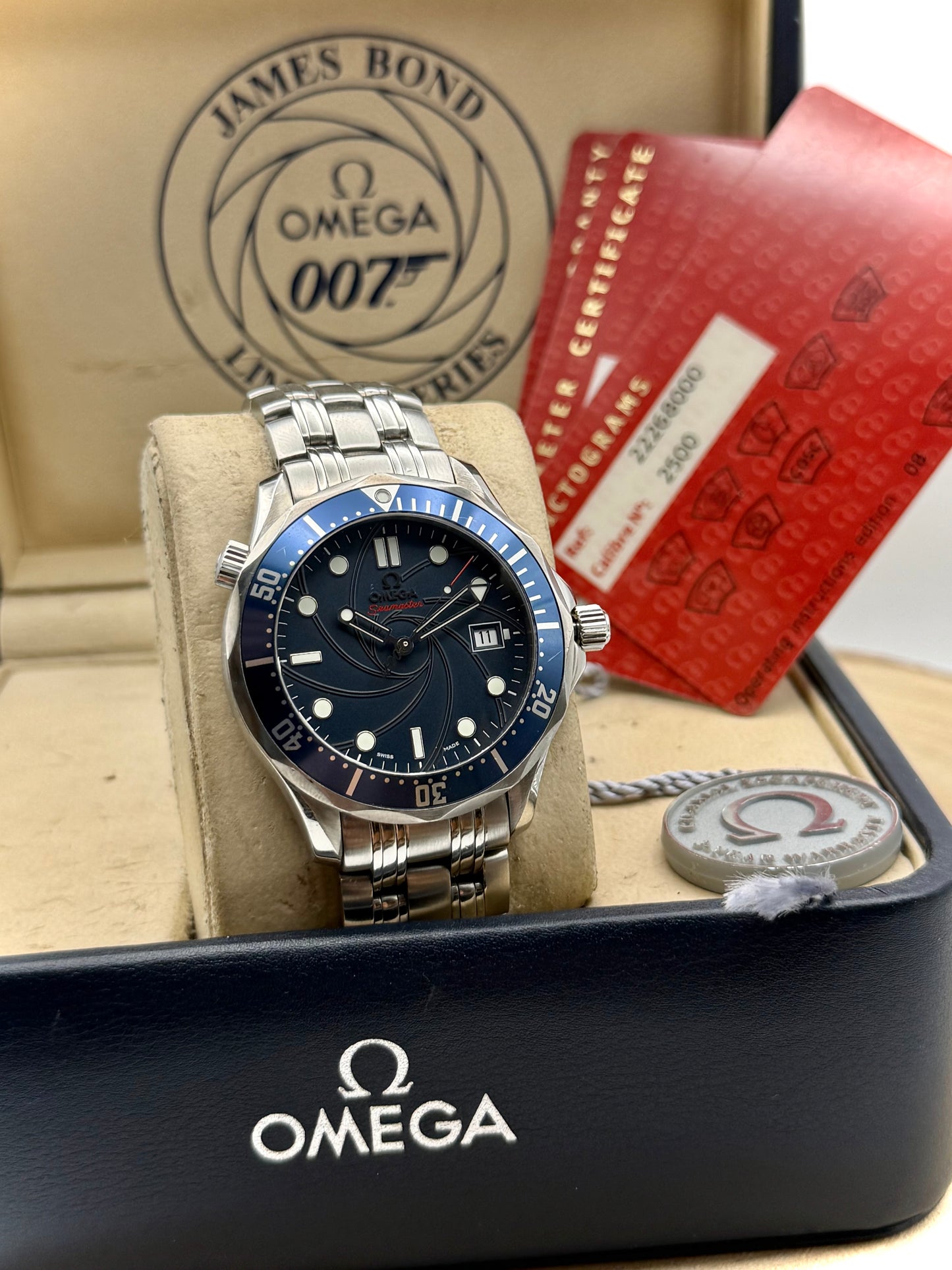 Omega Seamaster James Bond