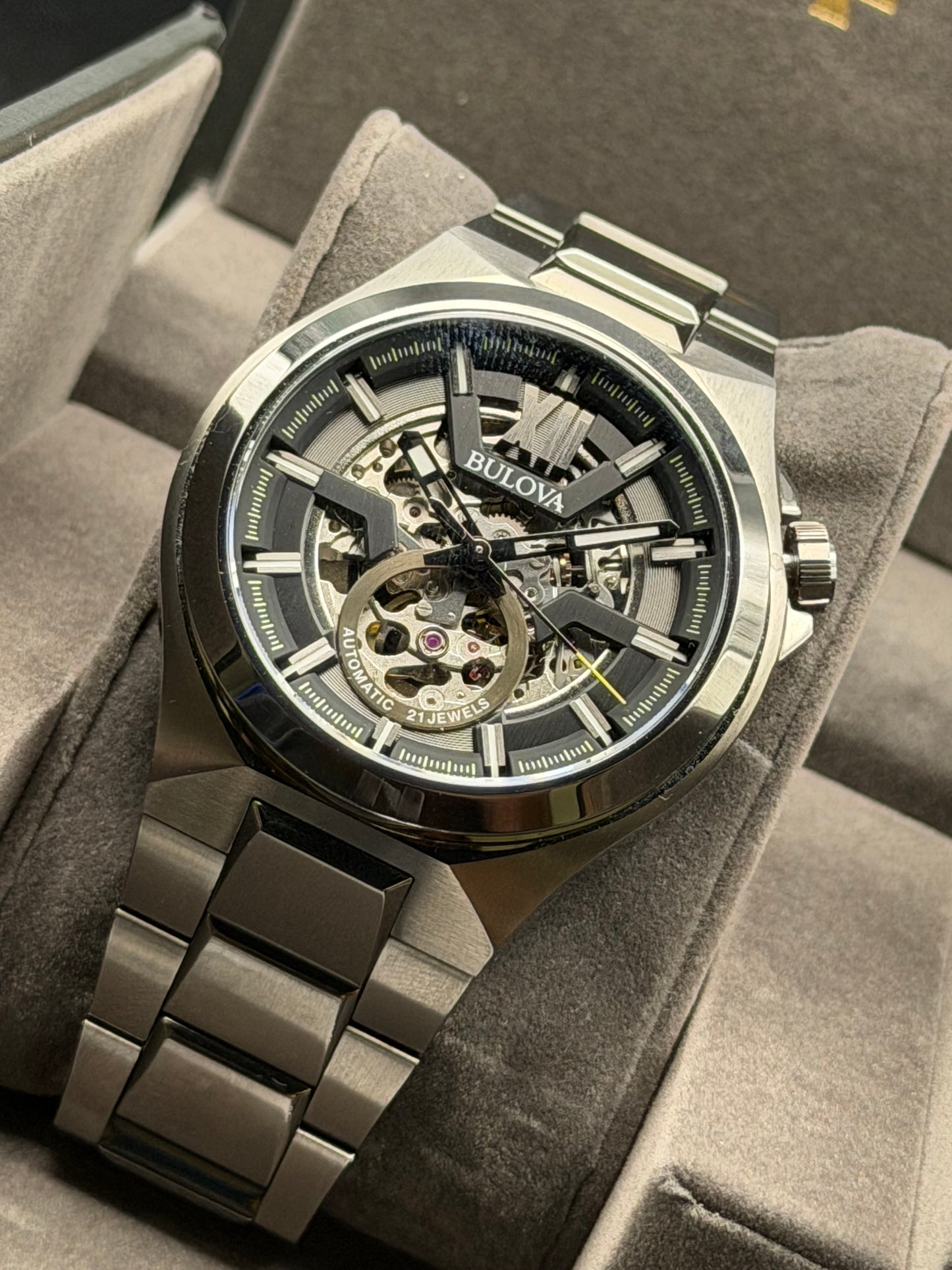 Bulova Maquina
