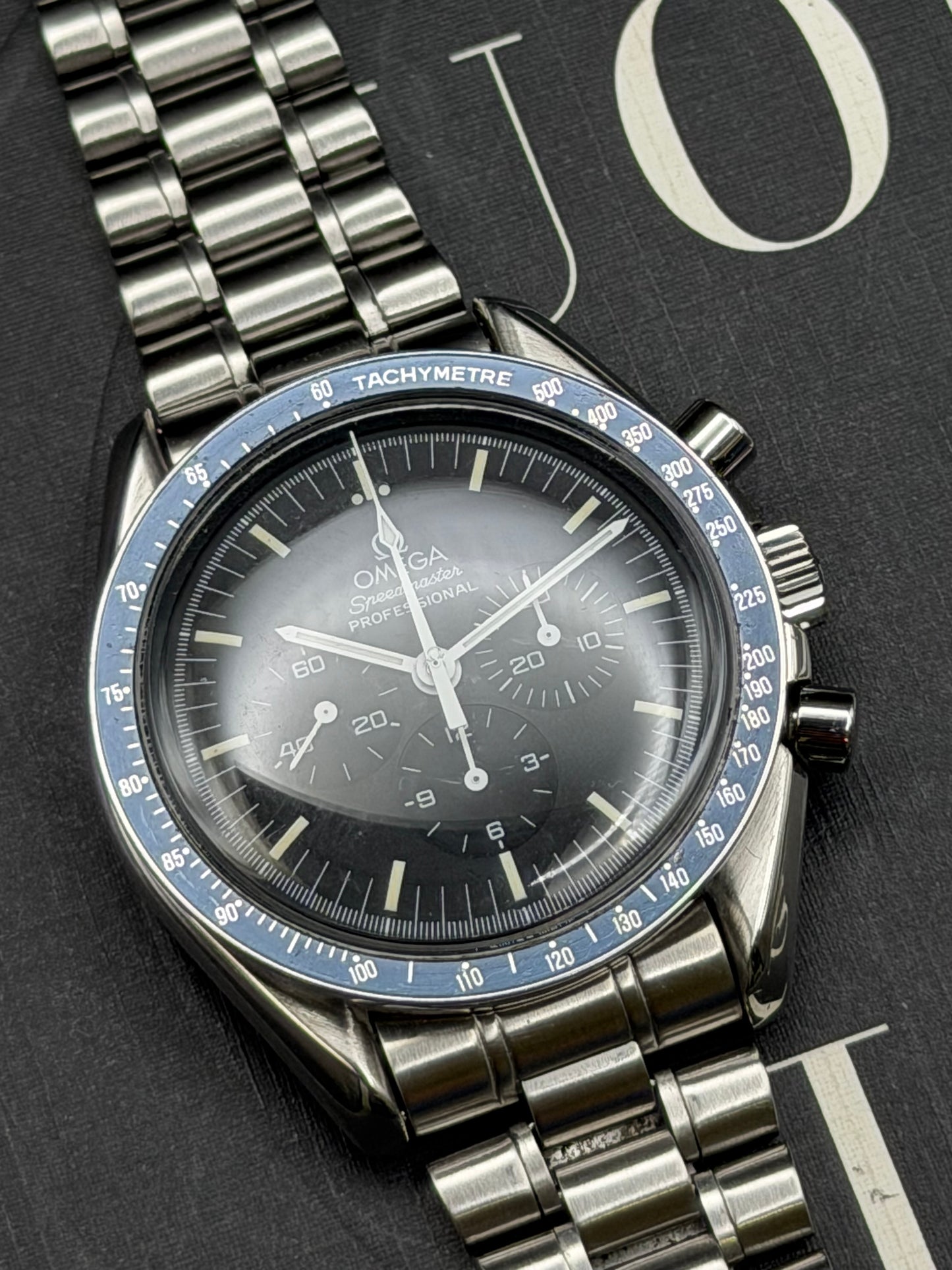 Omega Speedmaster 145.022 blu bezel