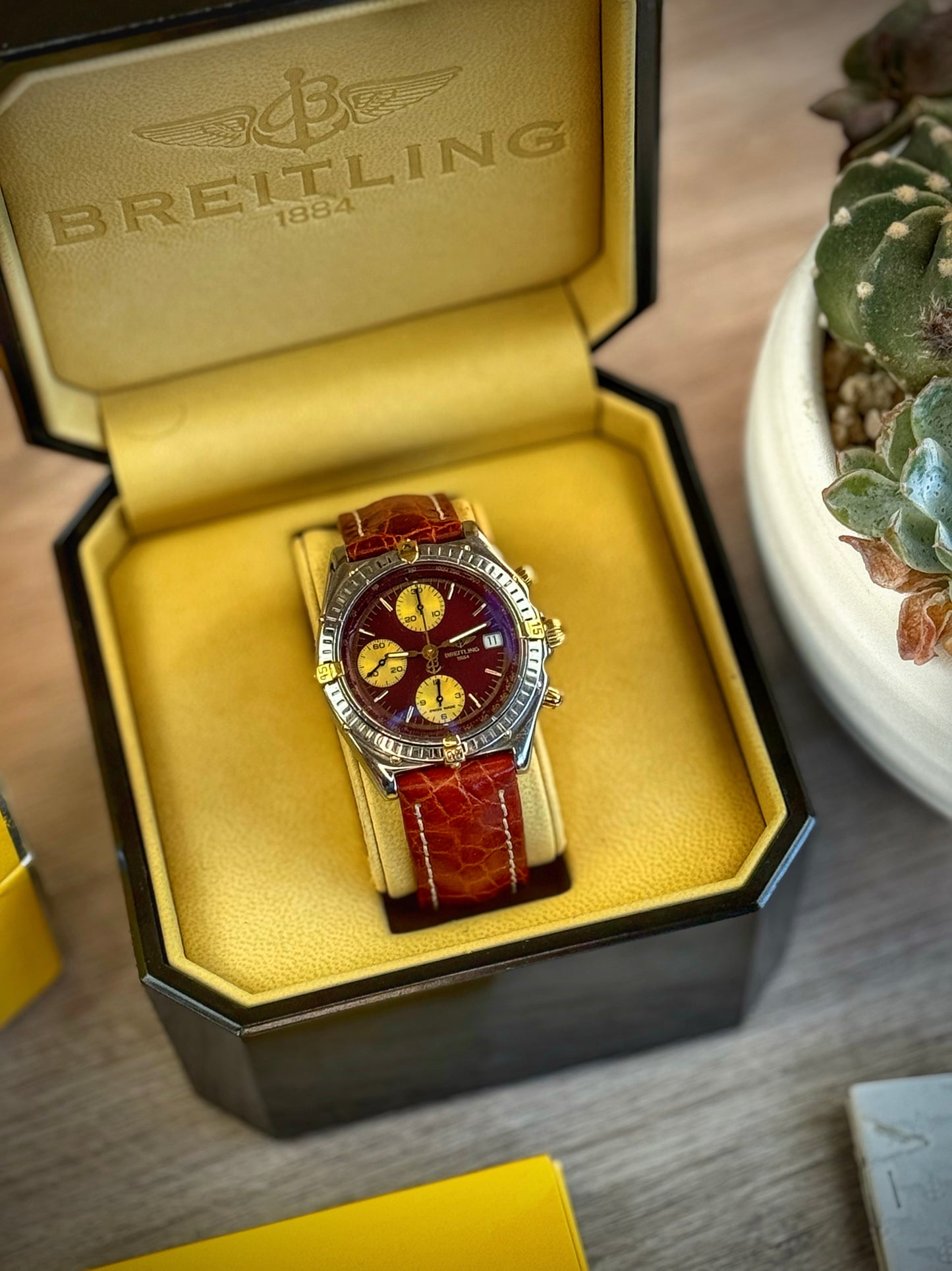 Breitling Chronomat Burgundi B13048