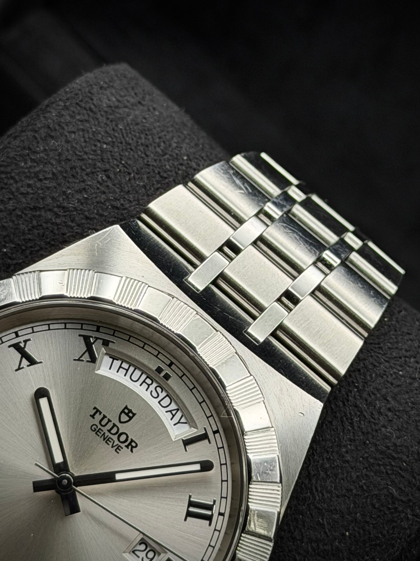 Tudor Royal day date