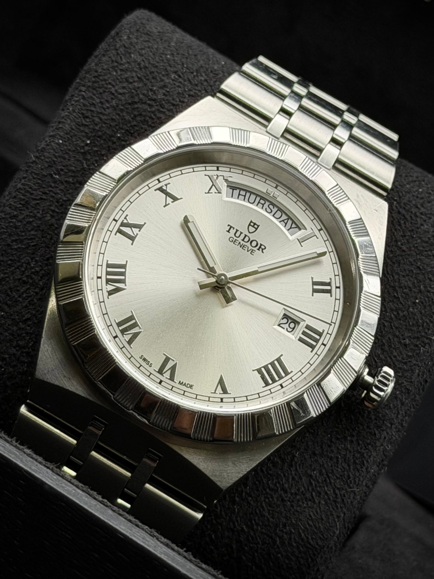 Tudor Royal day date