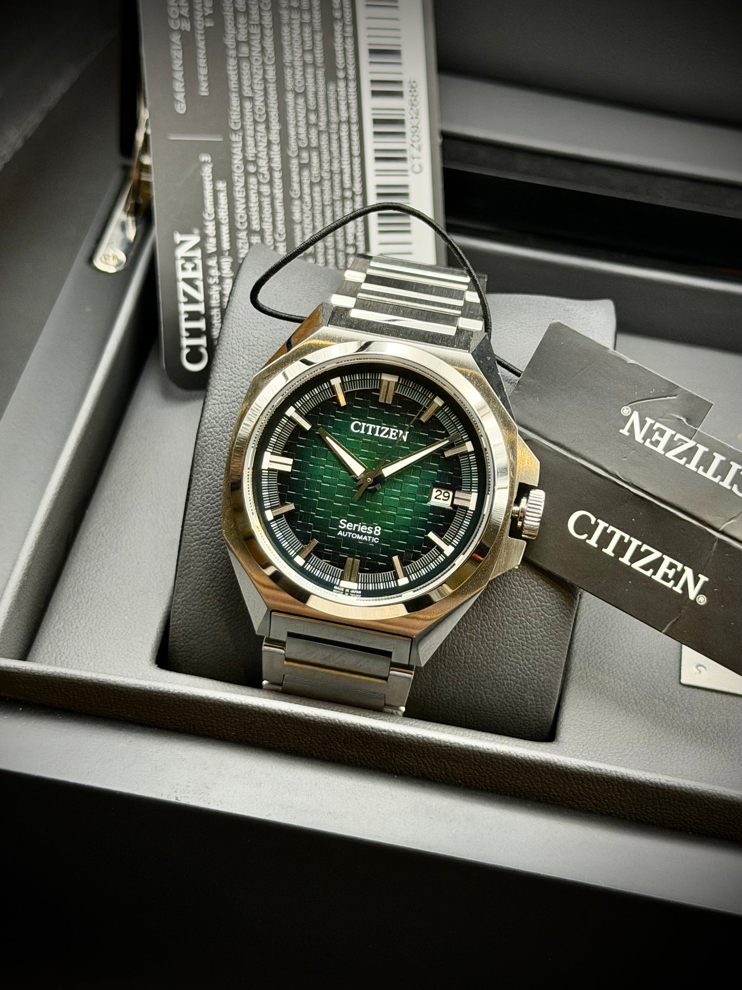 Citizen Serie 8