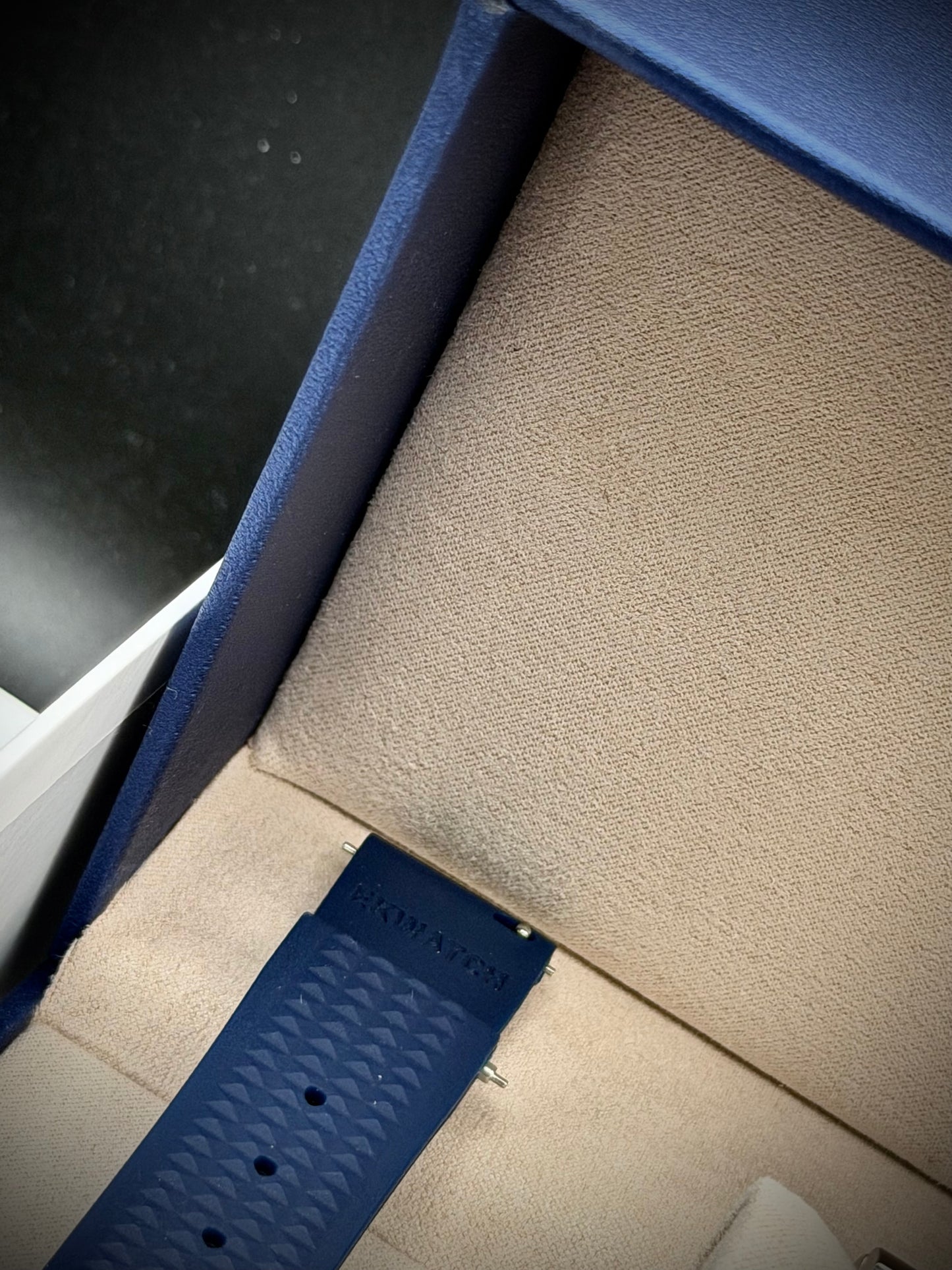 EK Watch