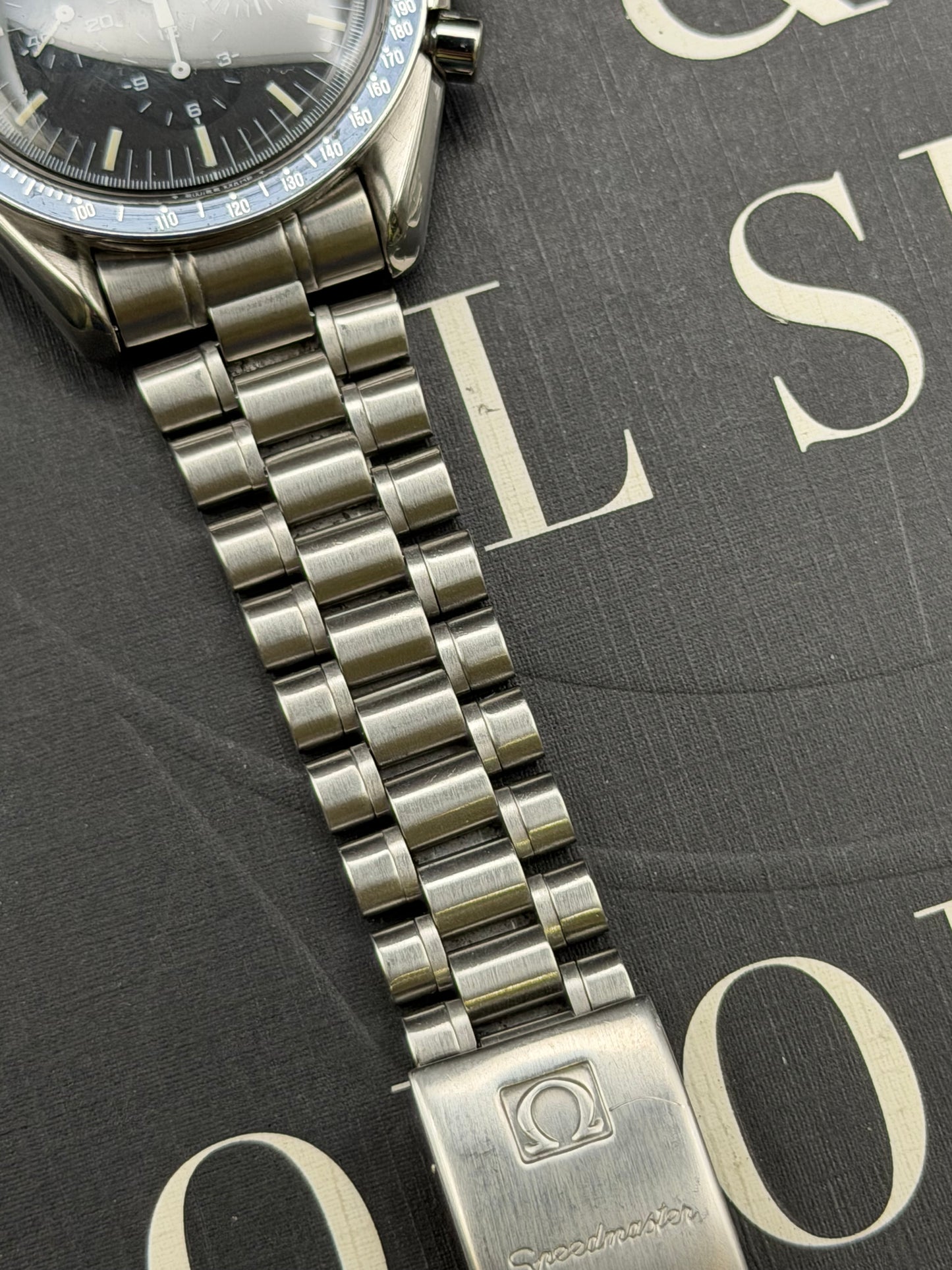 Omega Speedmaster 145.022 blu bezel