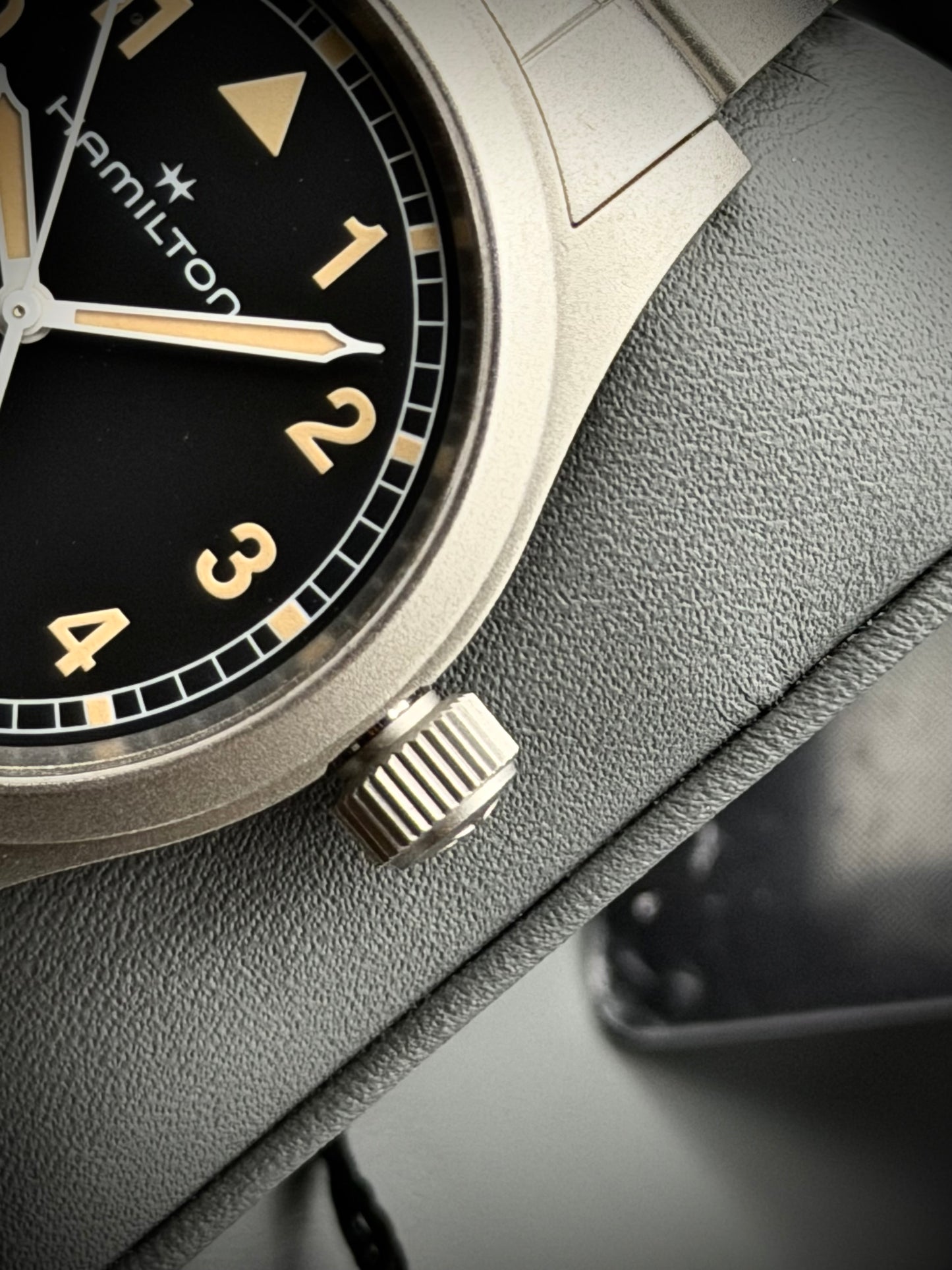 Hamilton Khaki Field Quartz