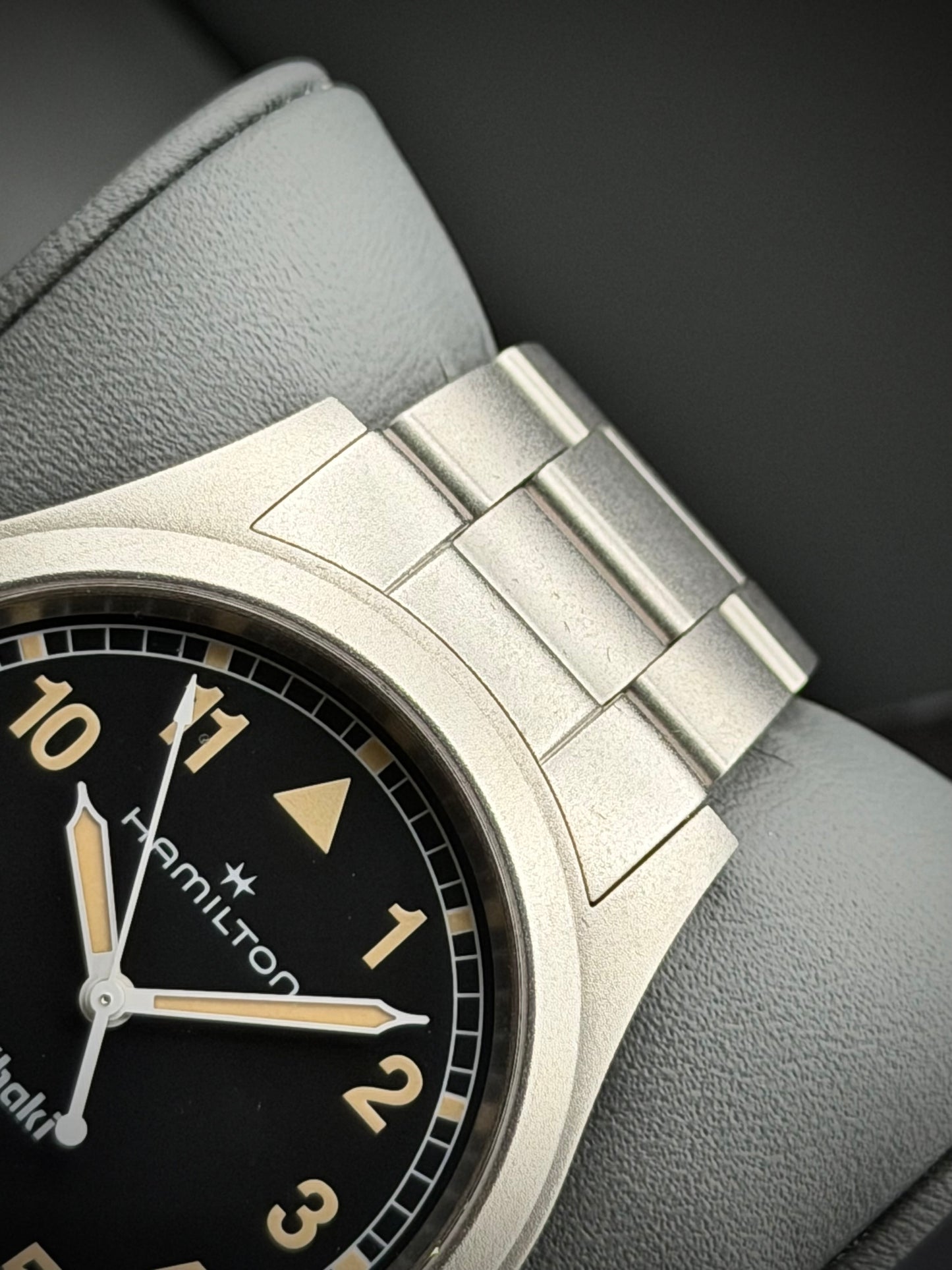 Hamilton Khaki Field Quartz