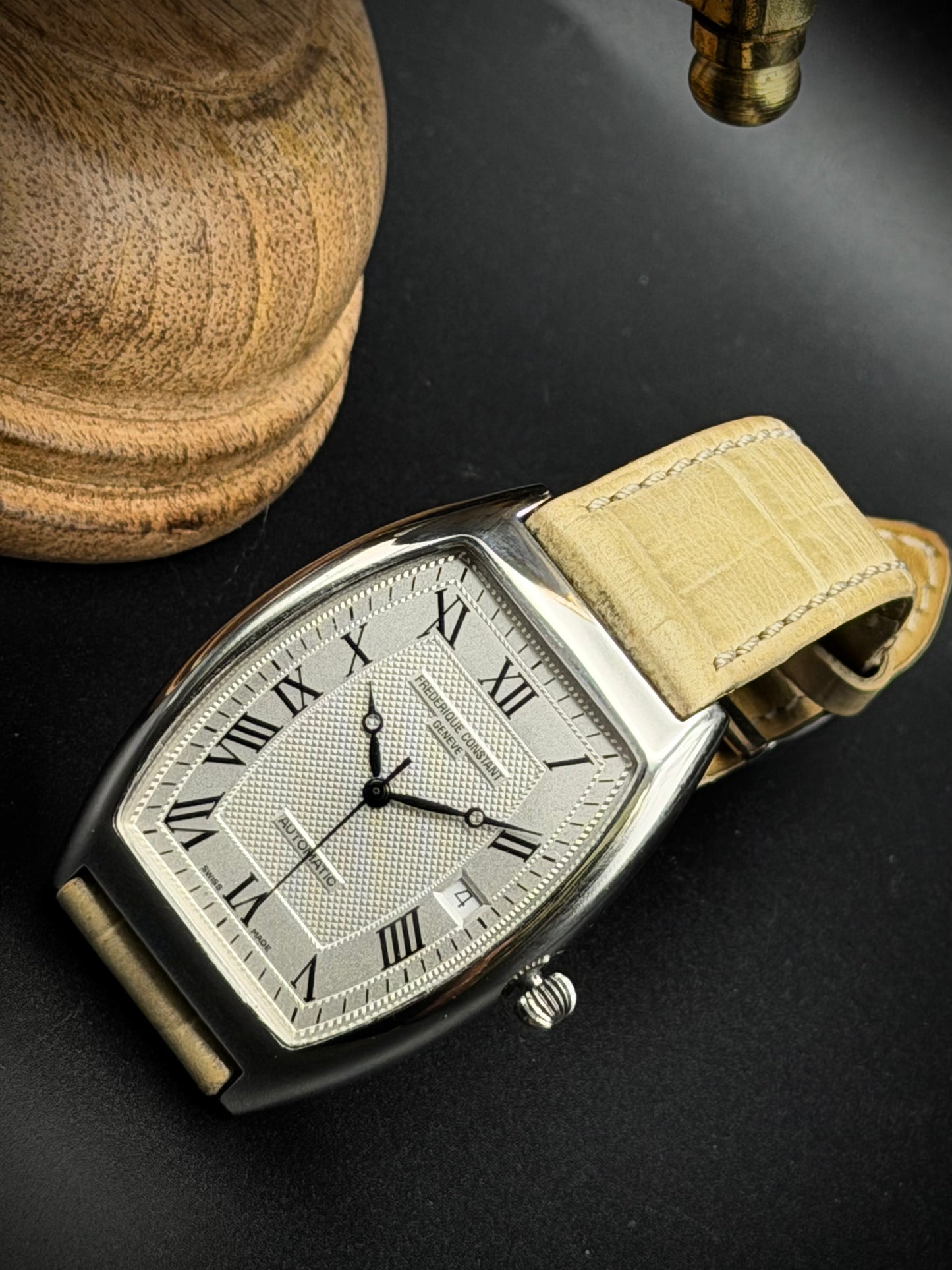 Frederique Constant Carrée