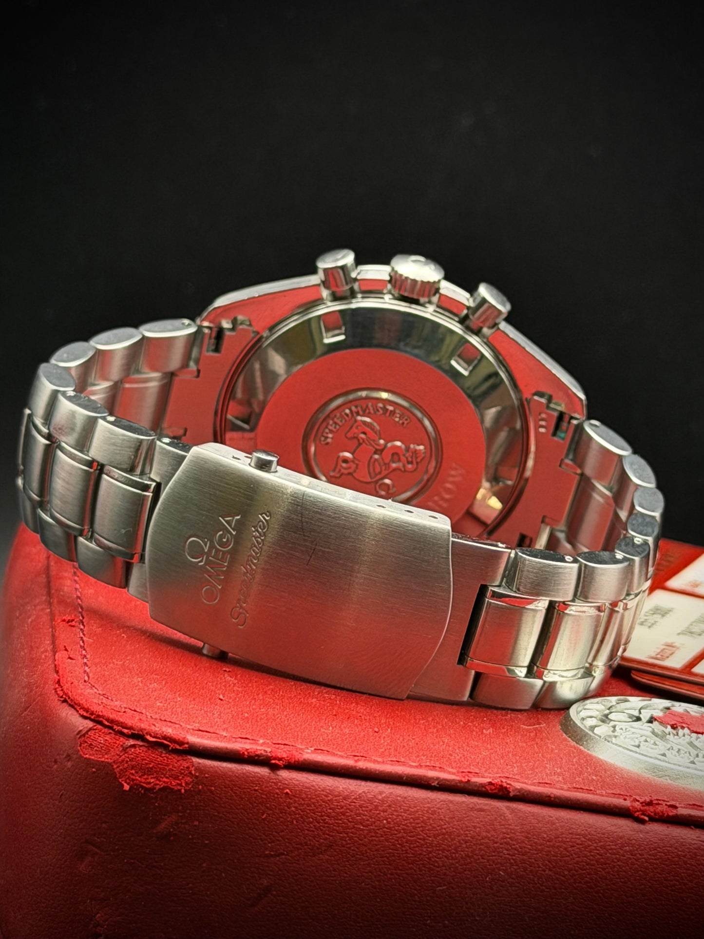 Omega Broad Arrow