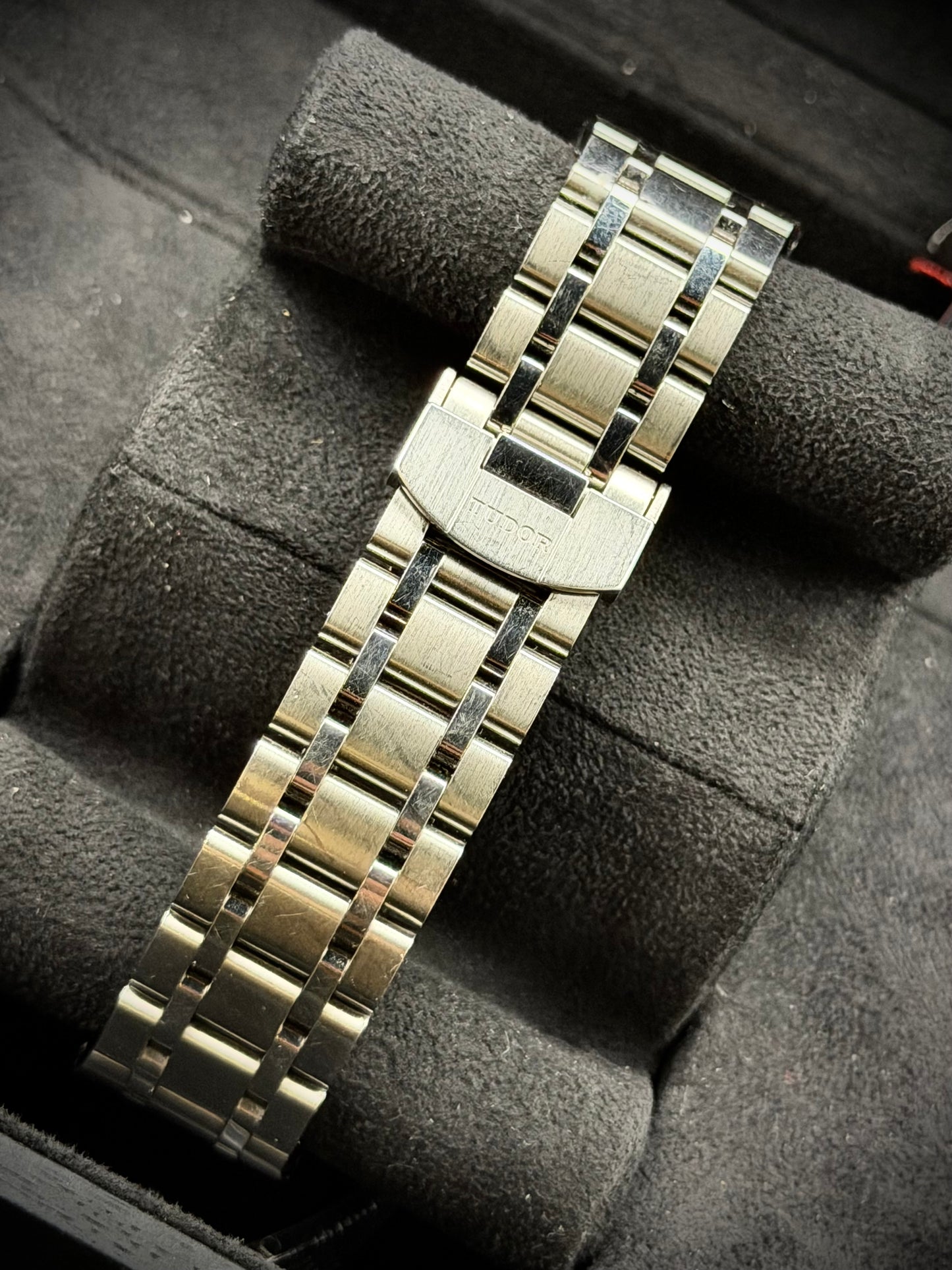 Tudor Royal day date