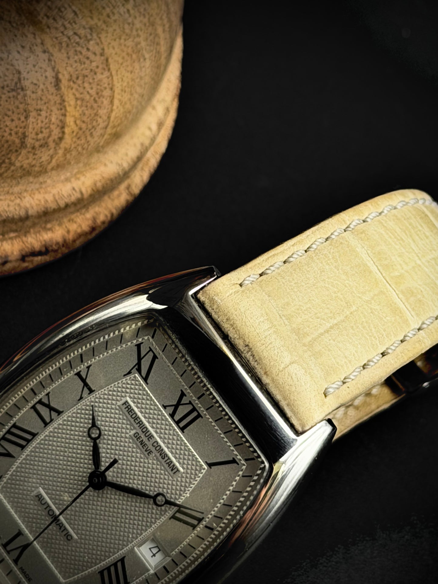 Frederique Constant Carrée