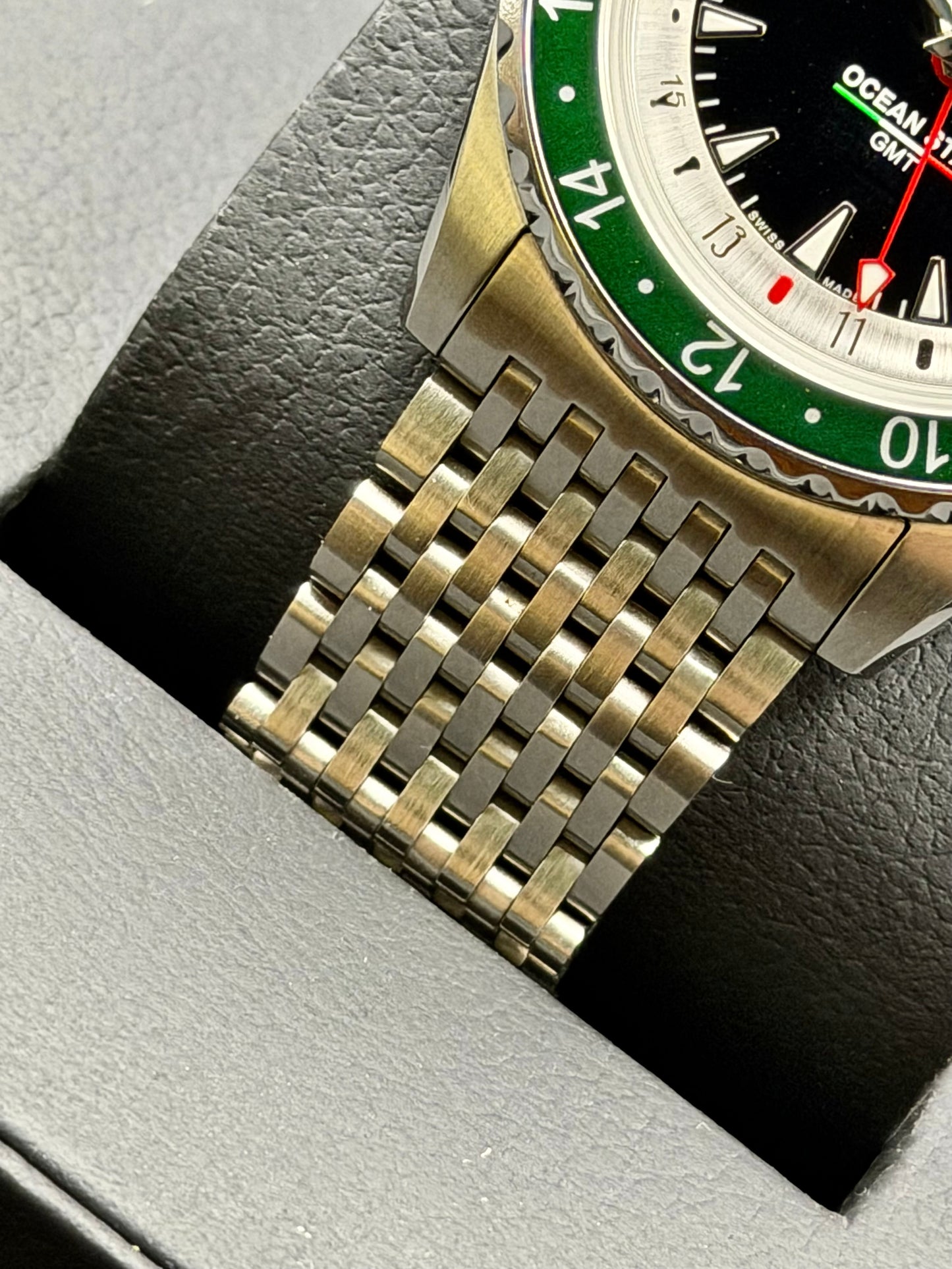 Mido Ocean Star GMT