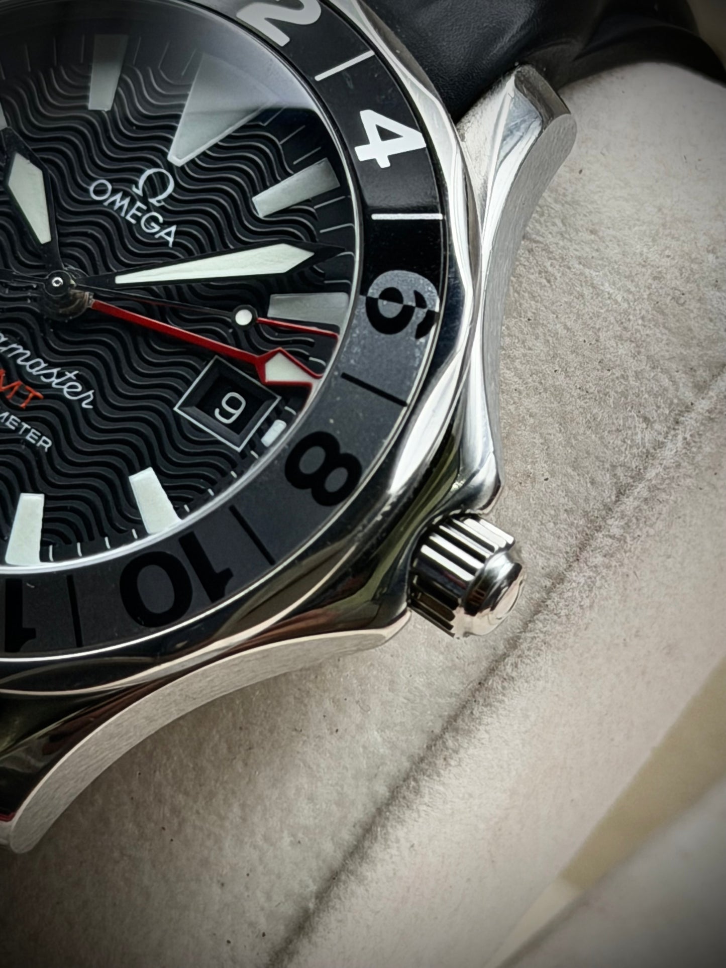 Omega Seamaster GMT