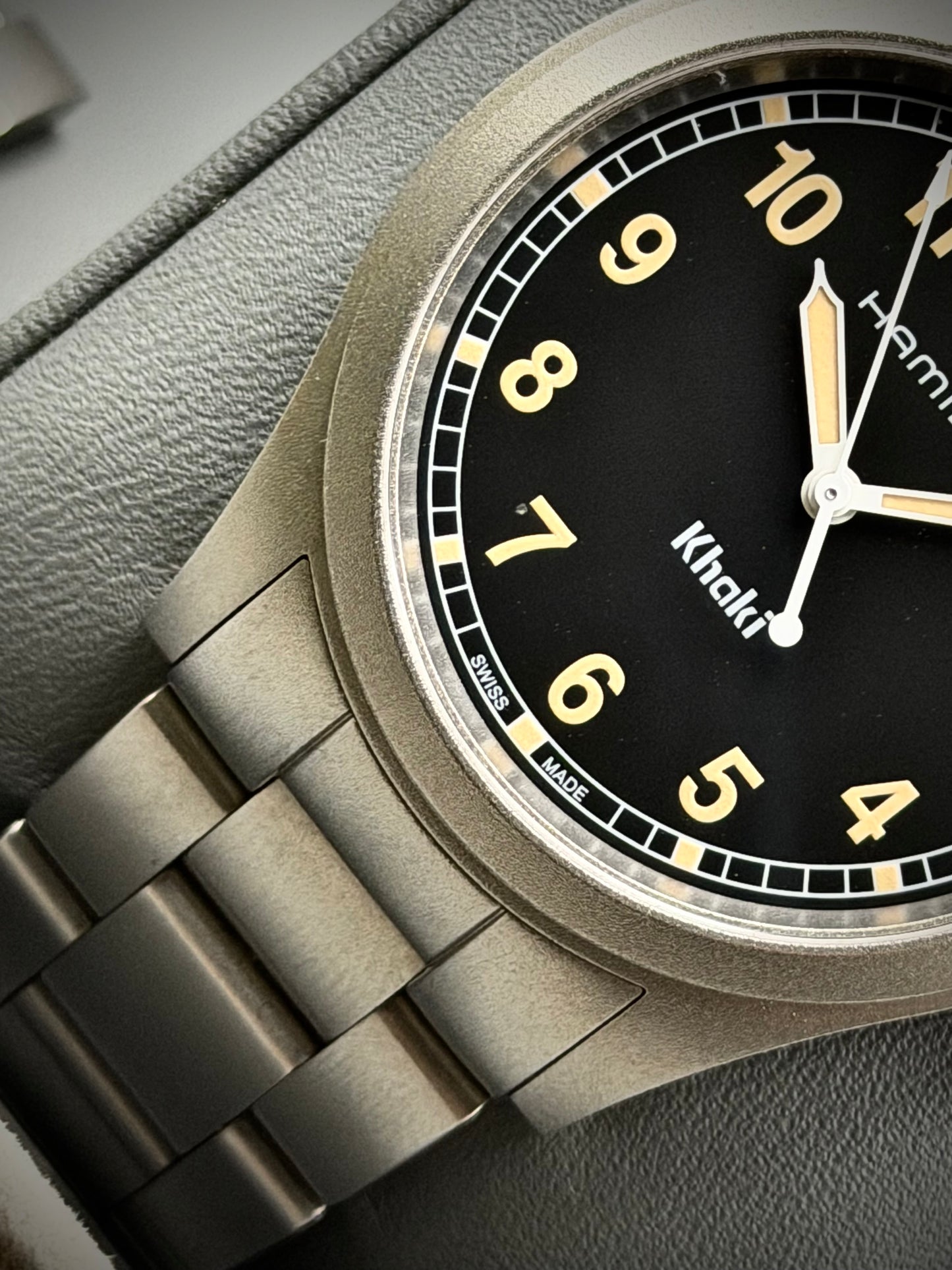 Hamilton Khaki Field Quartz