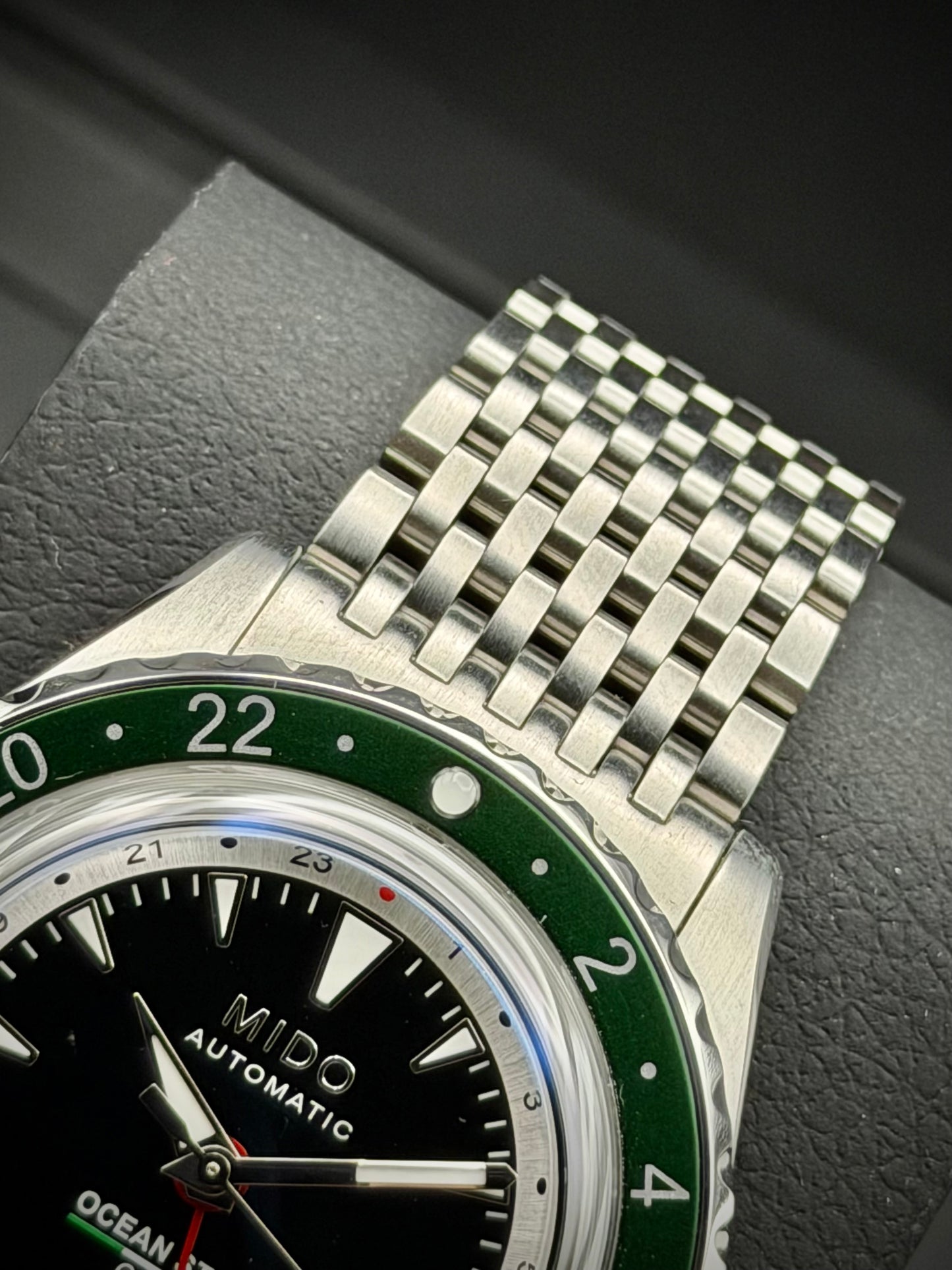 Mido Ocean Star GMT
