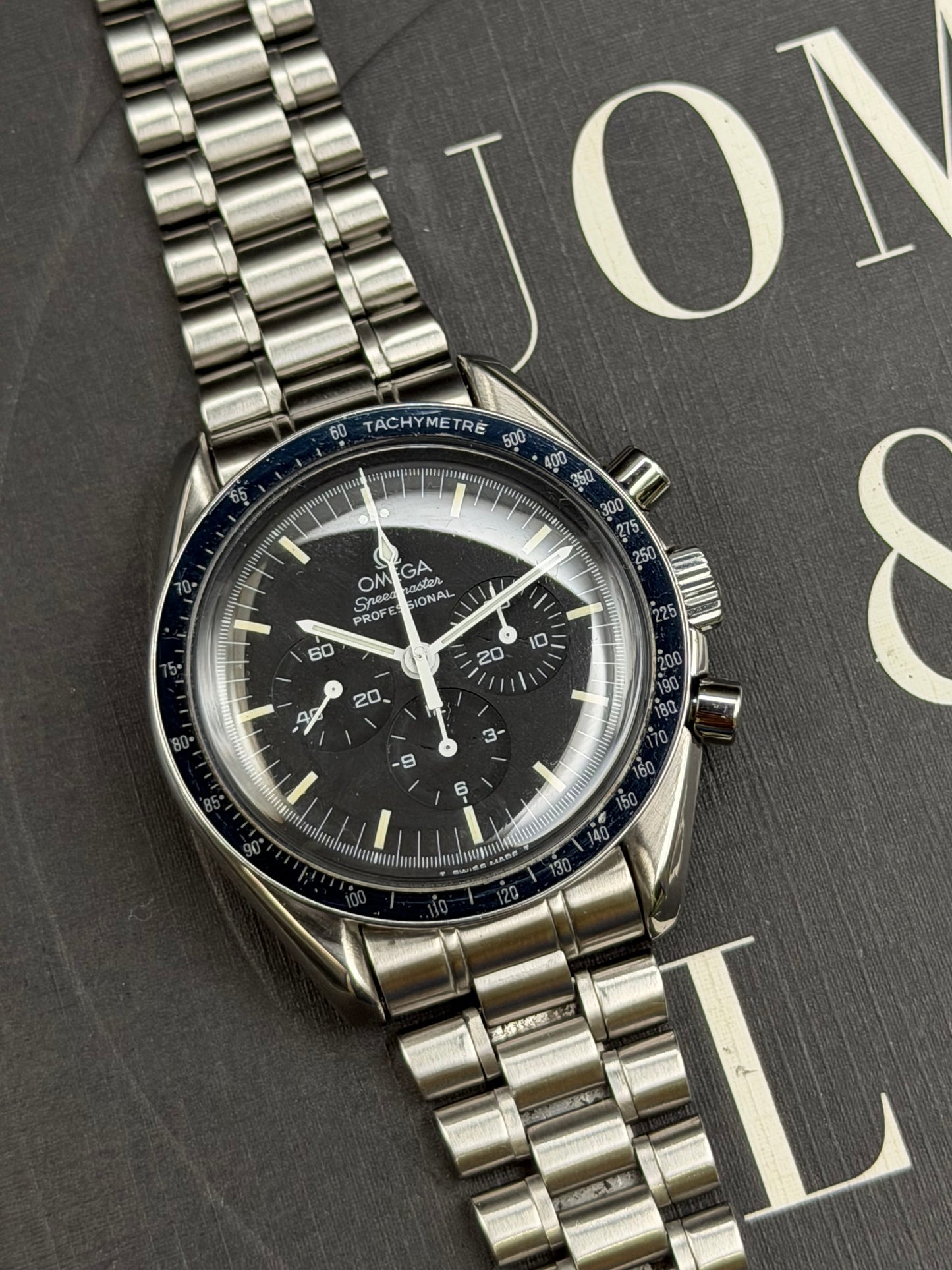 Omega Speedmaster 145.022 blu bezel