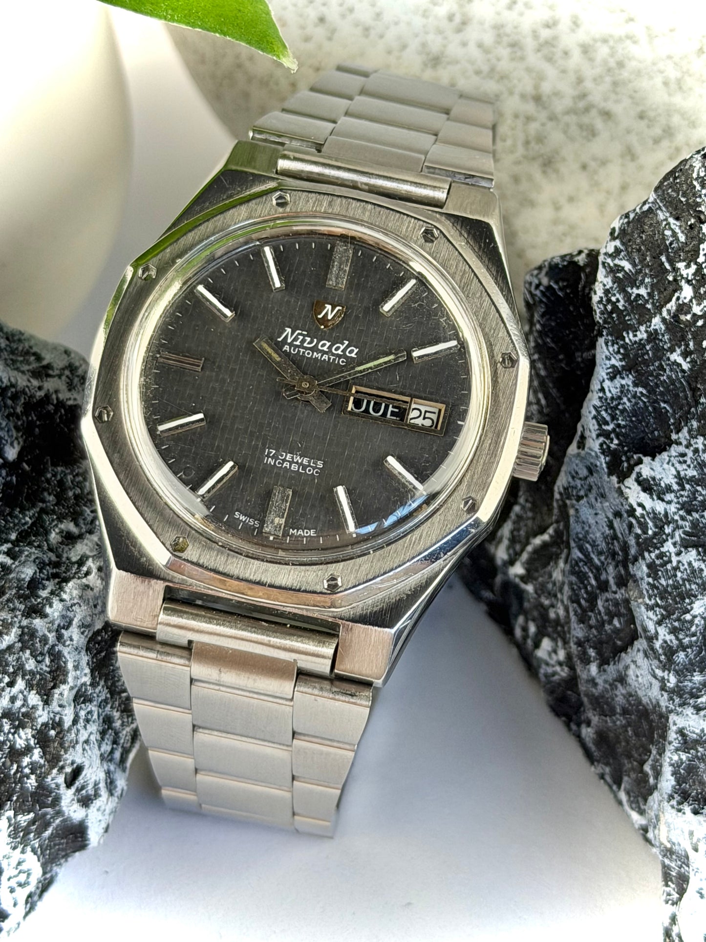 Nivada F77 (Vintage)