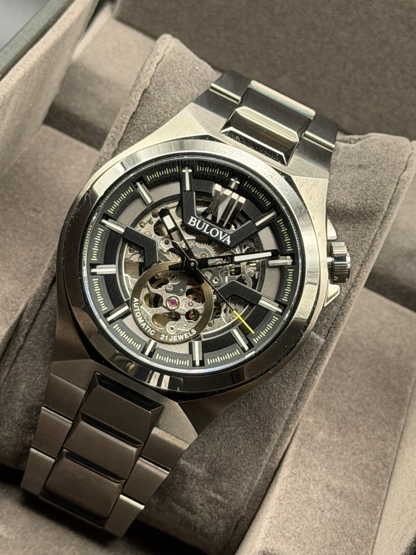 Bulova Maquina