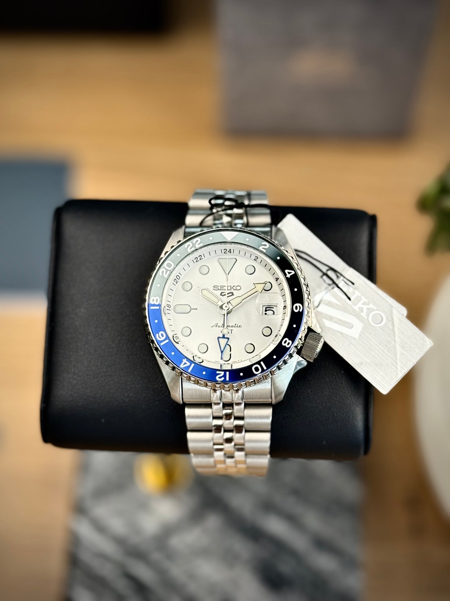 Seiko 5 GMT