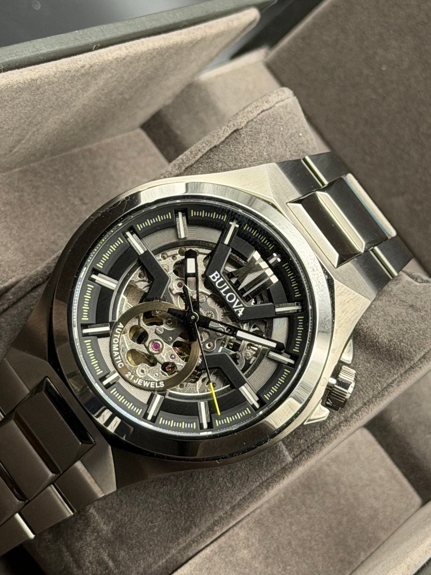 Bulova Maquina