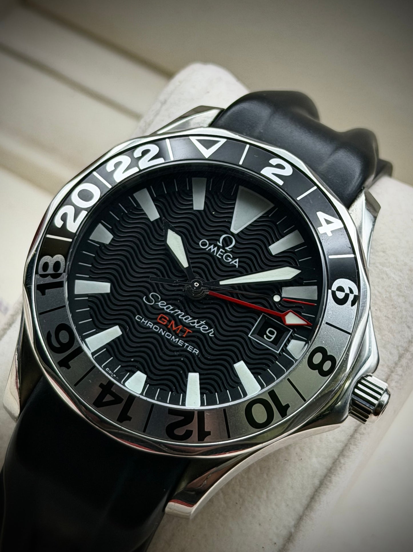 Omega Seamaster GMT