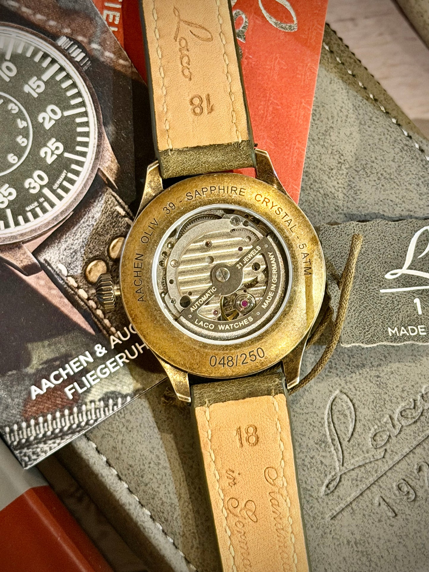 Laco aachen olivo 39 L.E. 250 pezzi