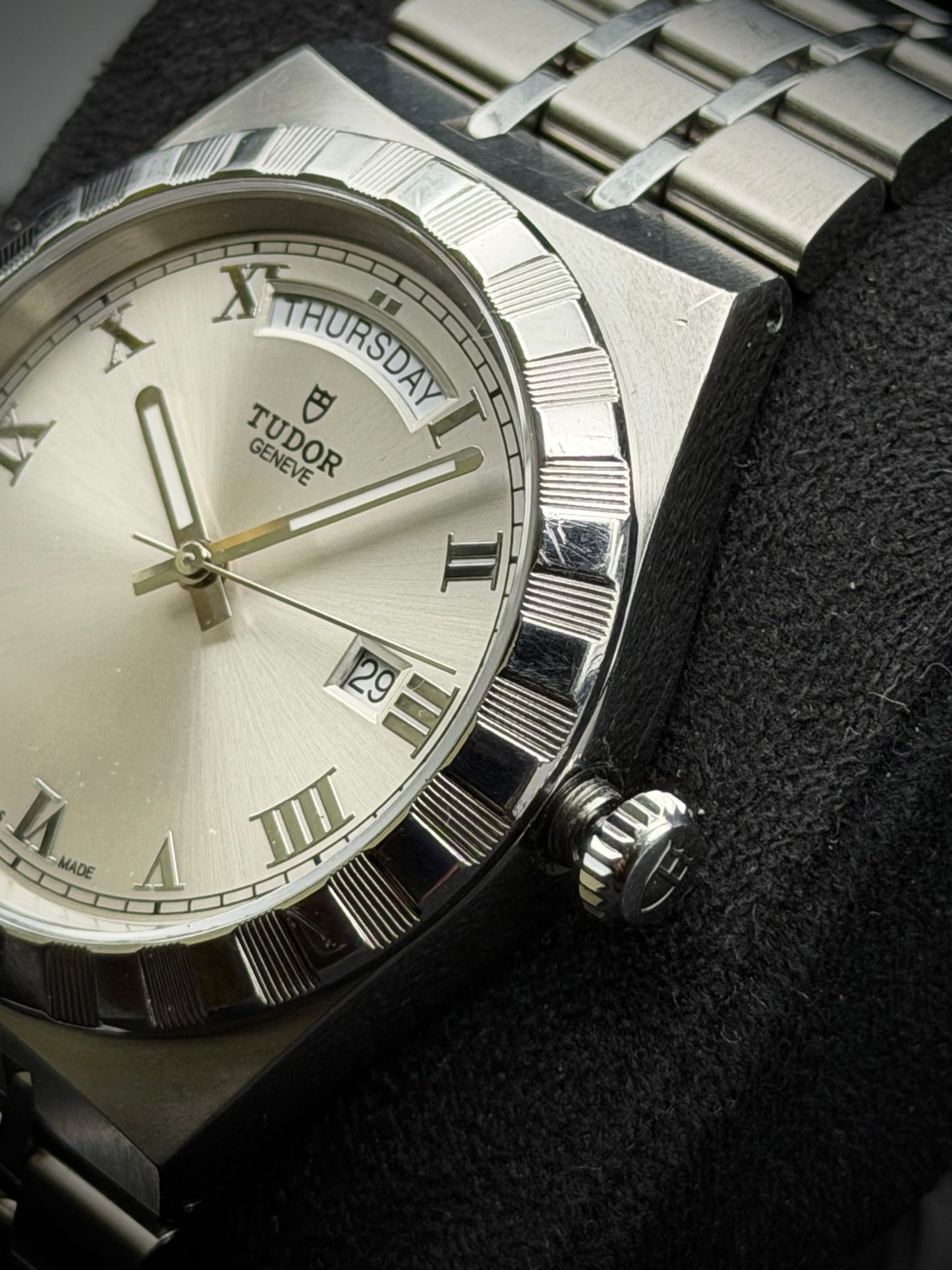 Tudor Royal day date