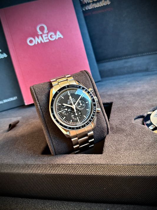 Omega Speedmaster Moonwatch