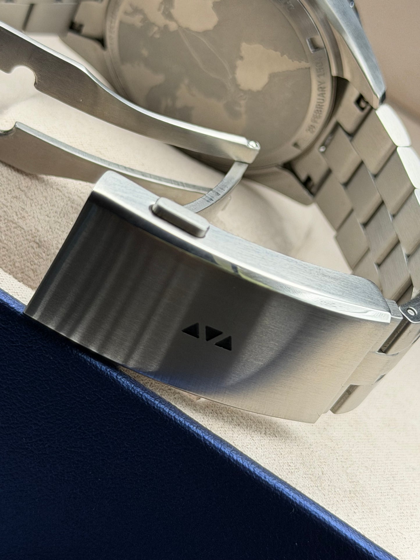 EK Watch
