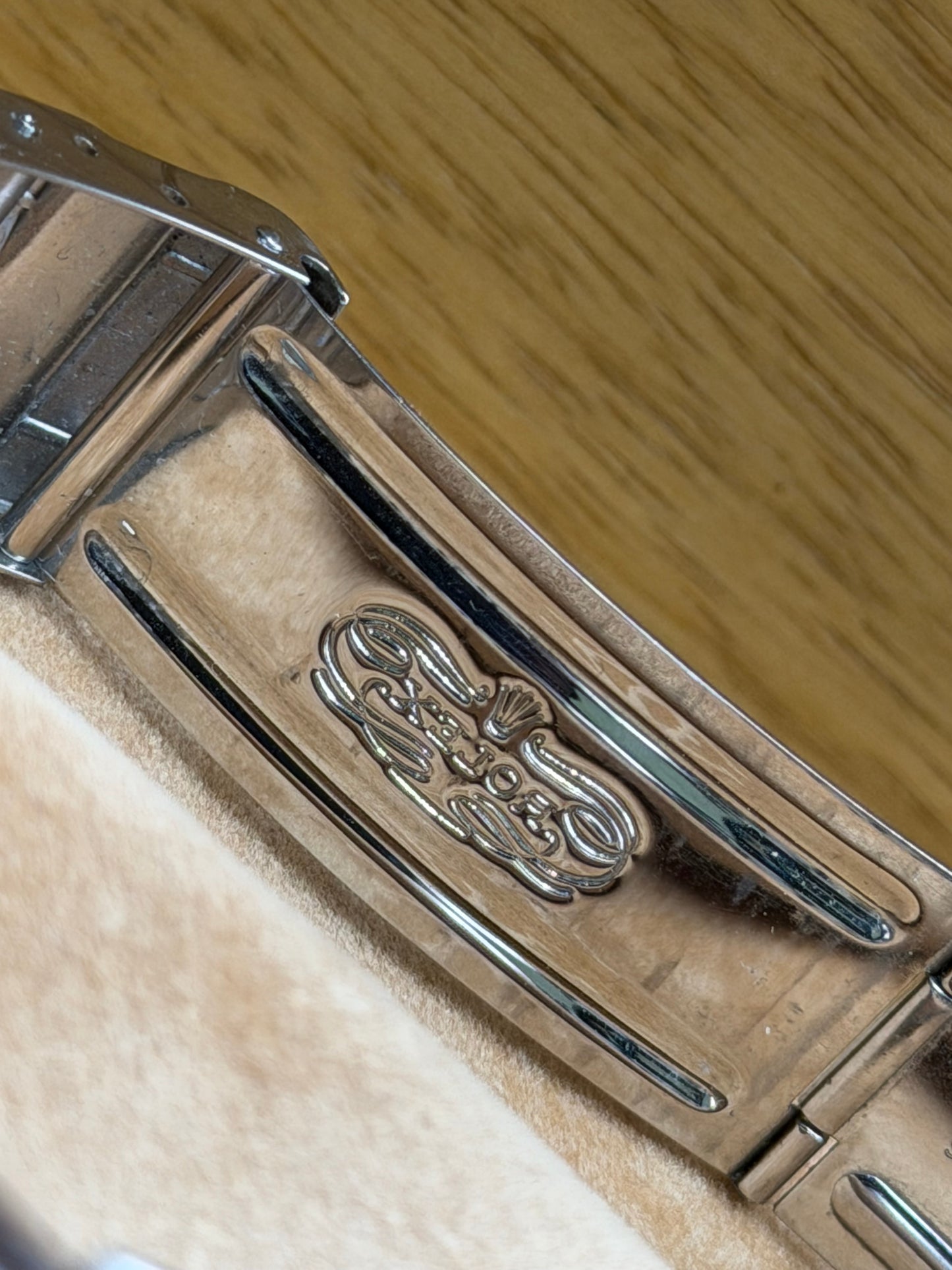 Rolex Explorer I 114270