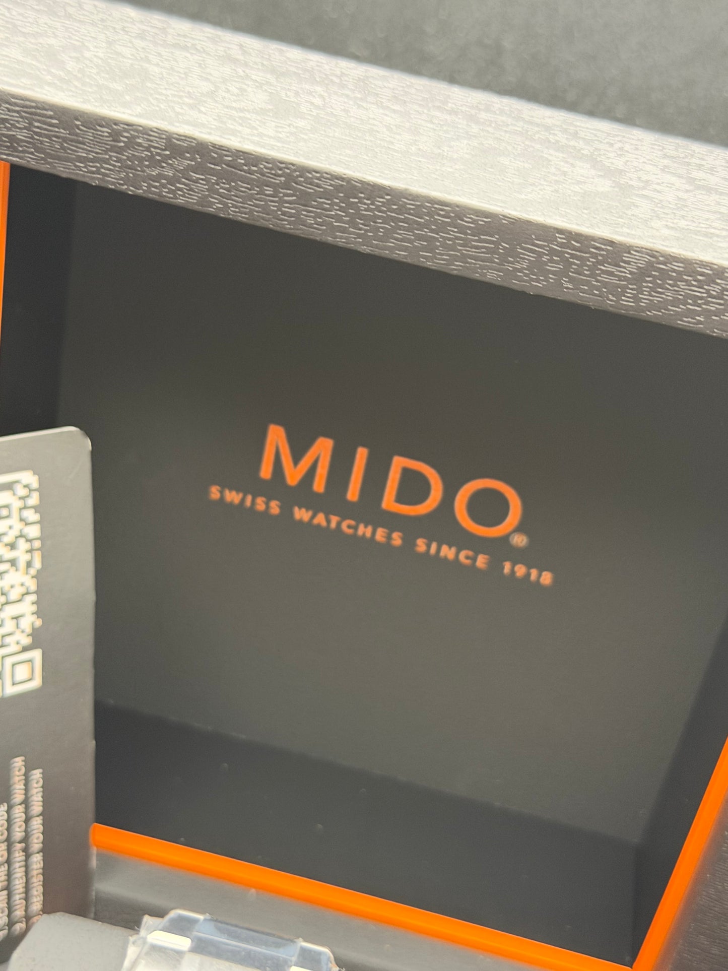 Mido Multifort 8 One crown