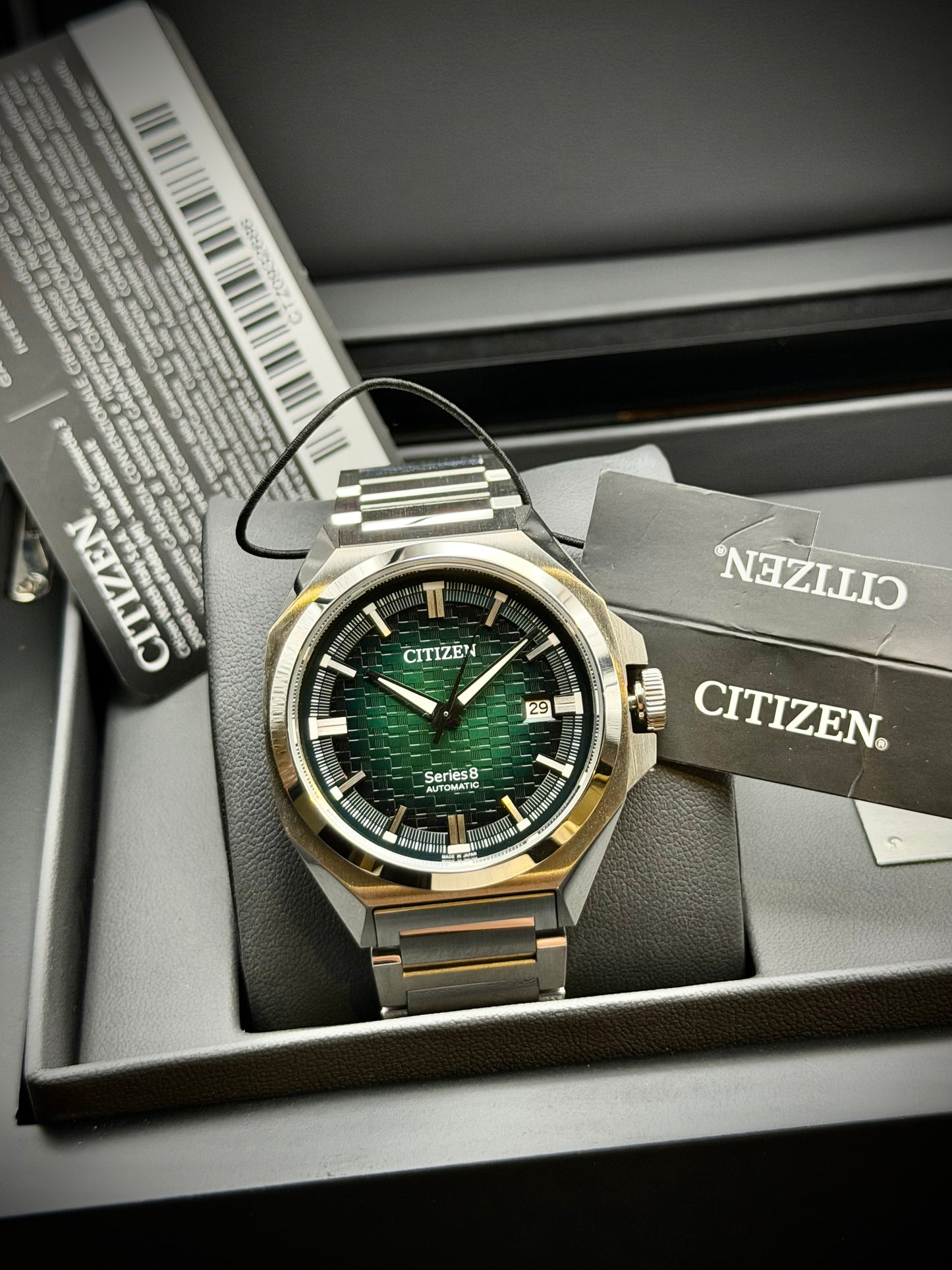 Citizen Serie 8