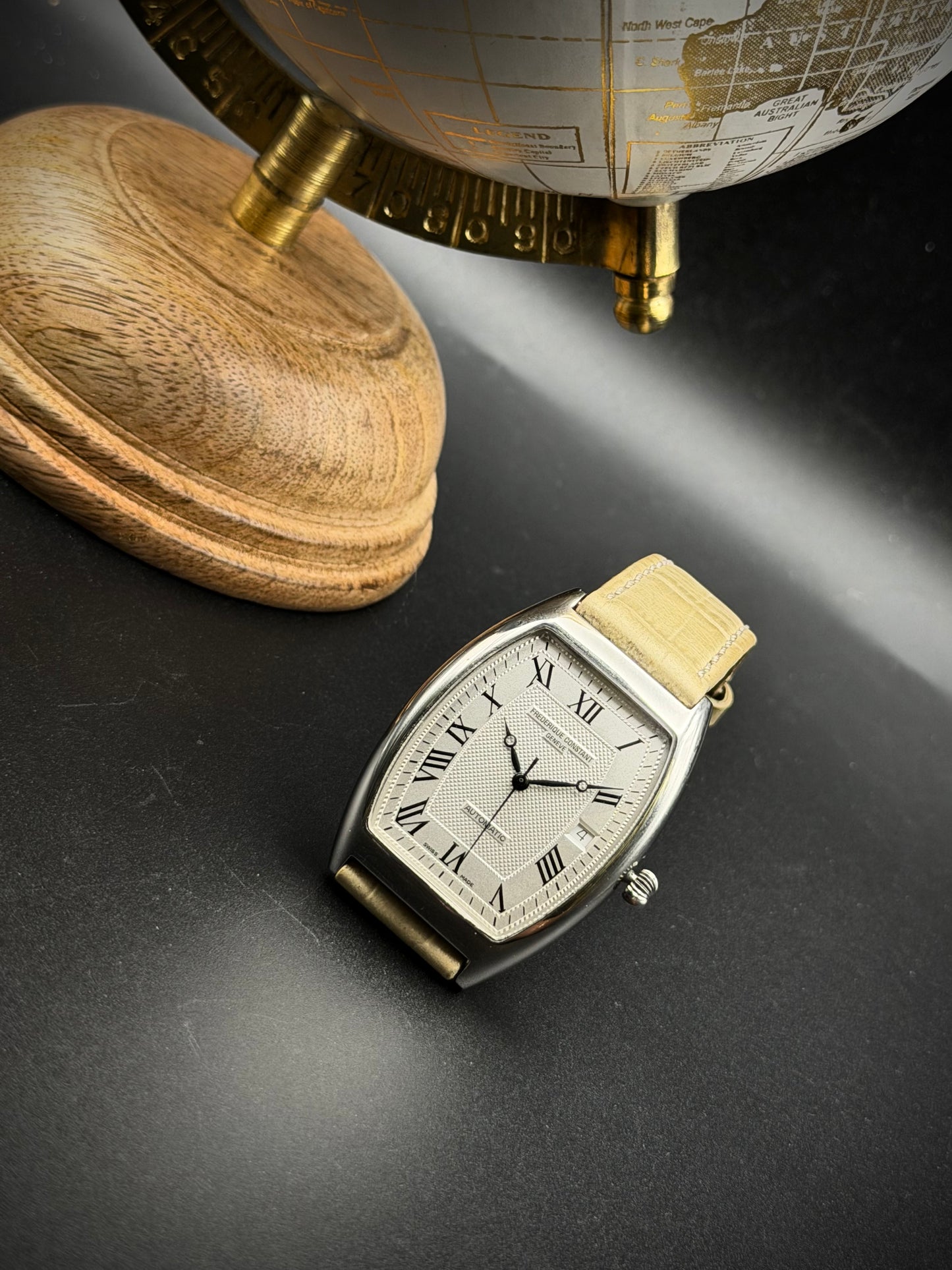 Frederique Constant Carrée