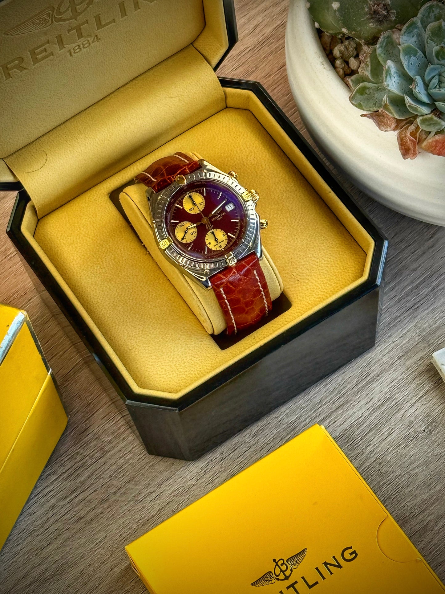 Breitling Chronomat Burgundi B13048
