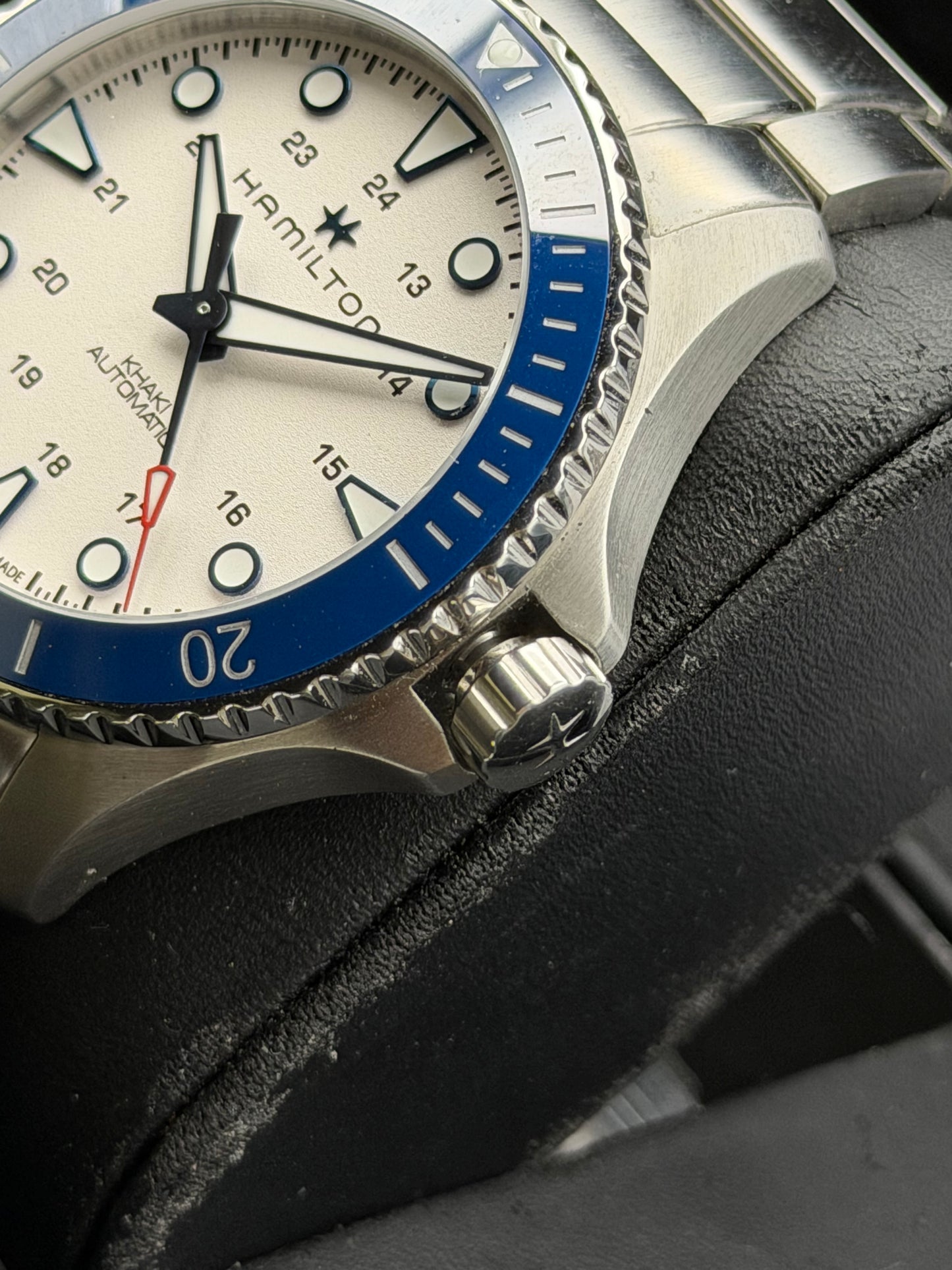 Hamilton Khaki Navi Scuba
