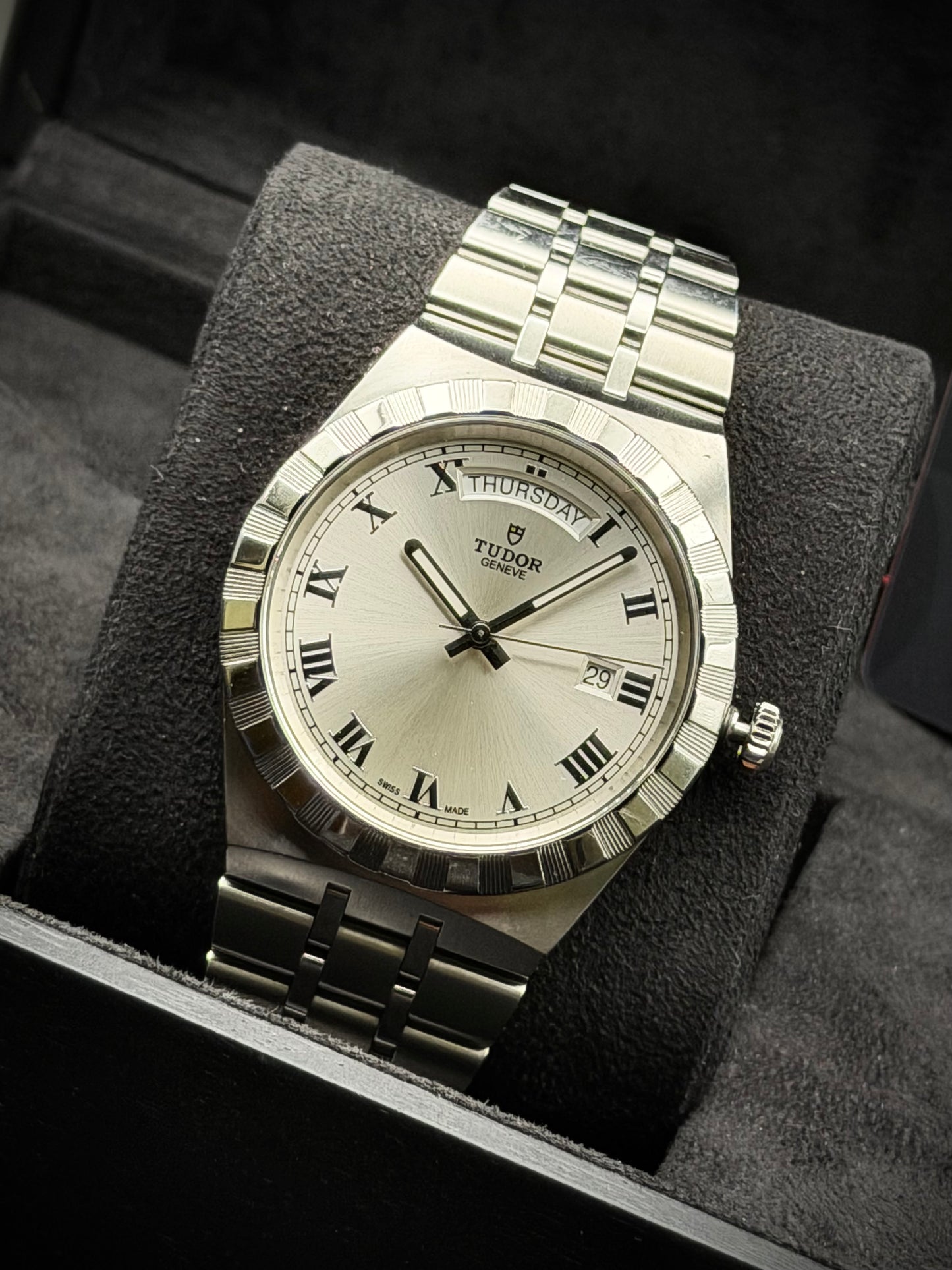 Tudor Royal day date