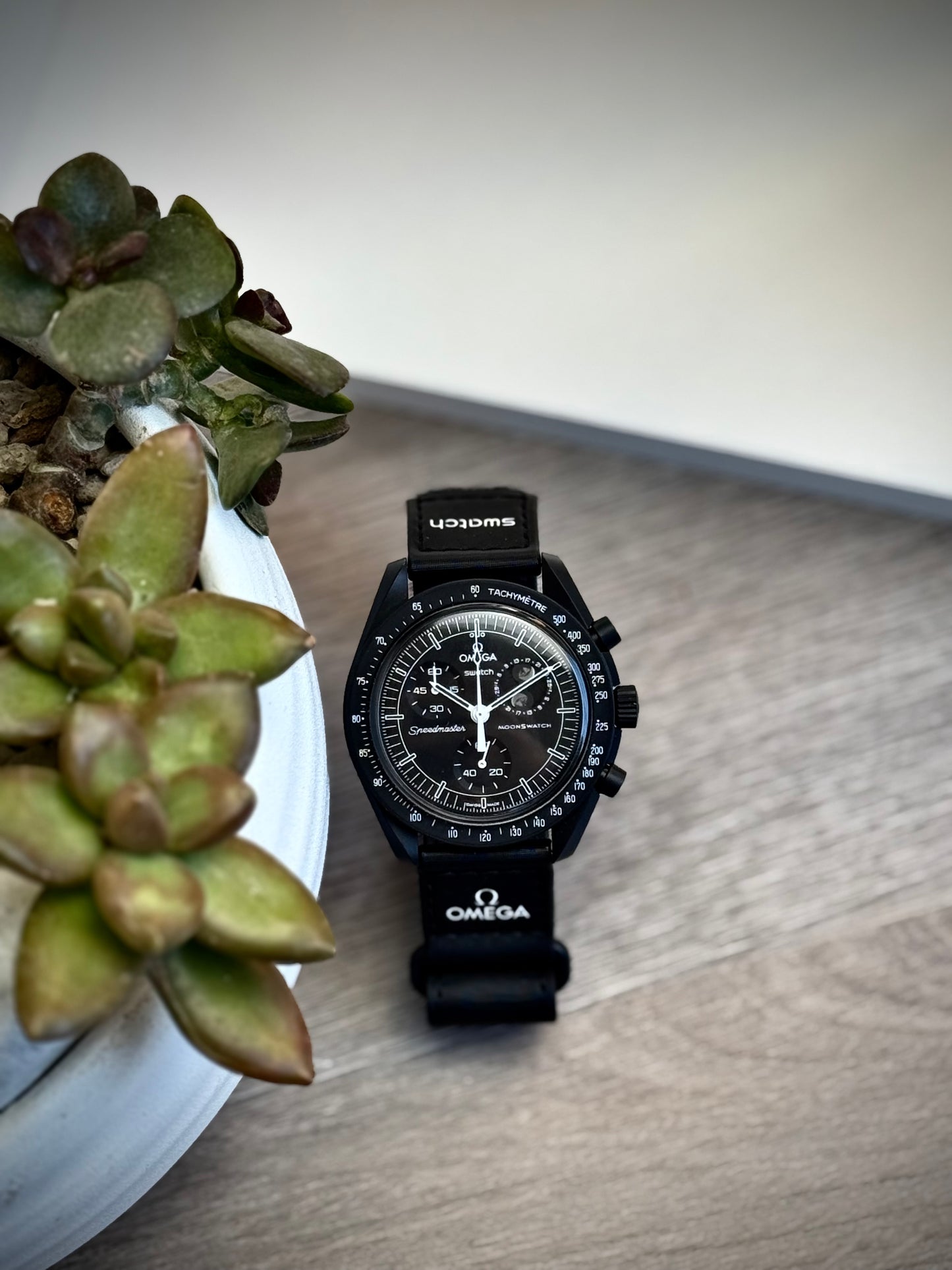 Omega MoonSwatch Snoopy