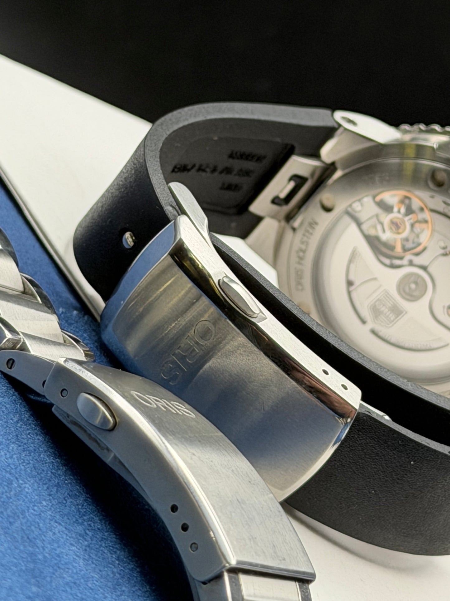 Oris Aquis Date 43.5 Calibre 400
