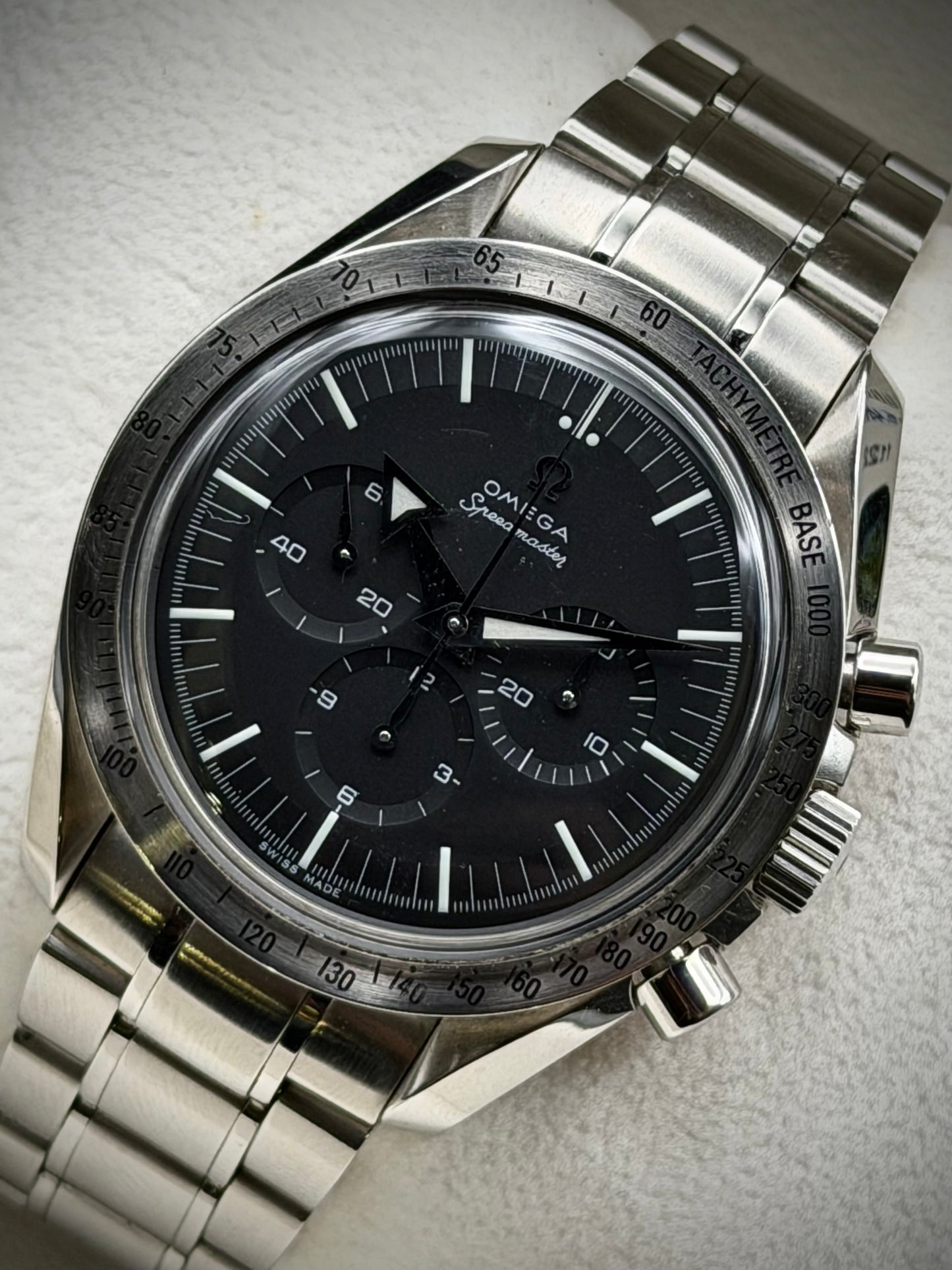 Omega Broad Arrow