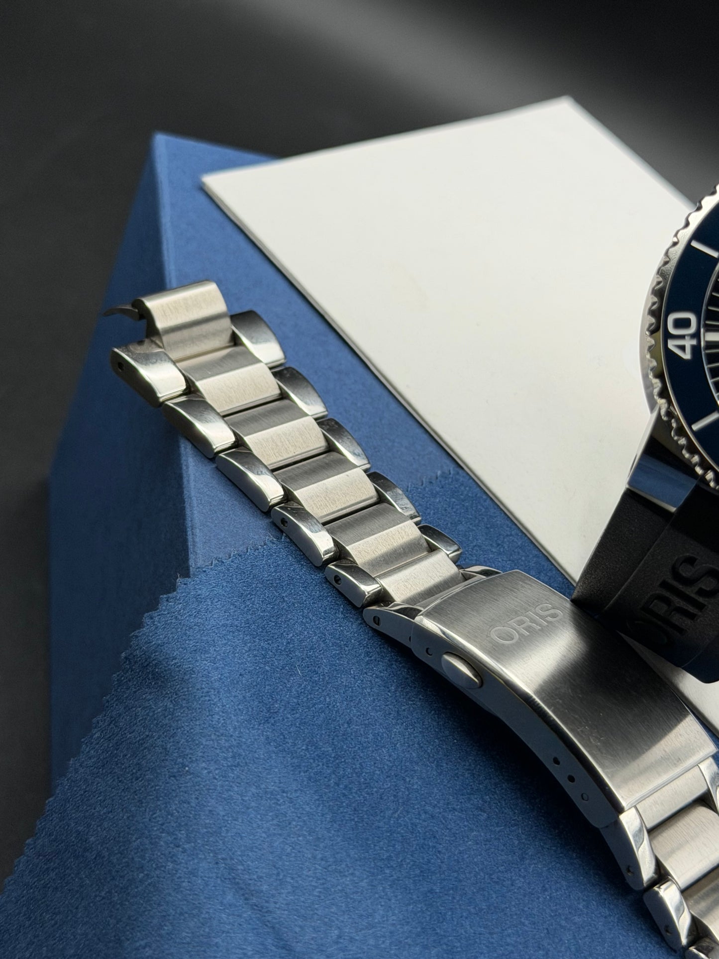 Oris Aquis Date 43.5 Calibre 400