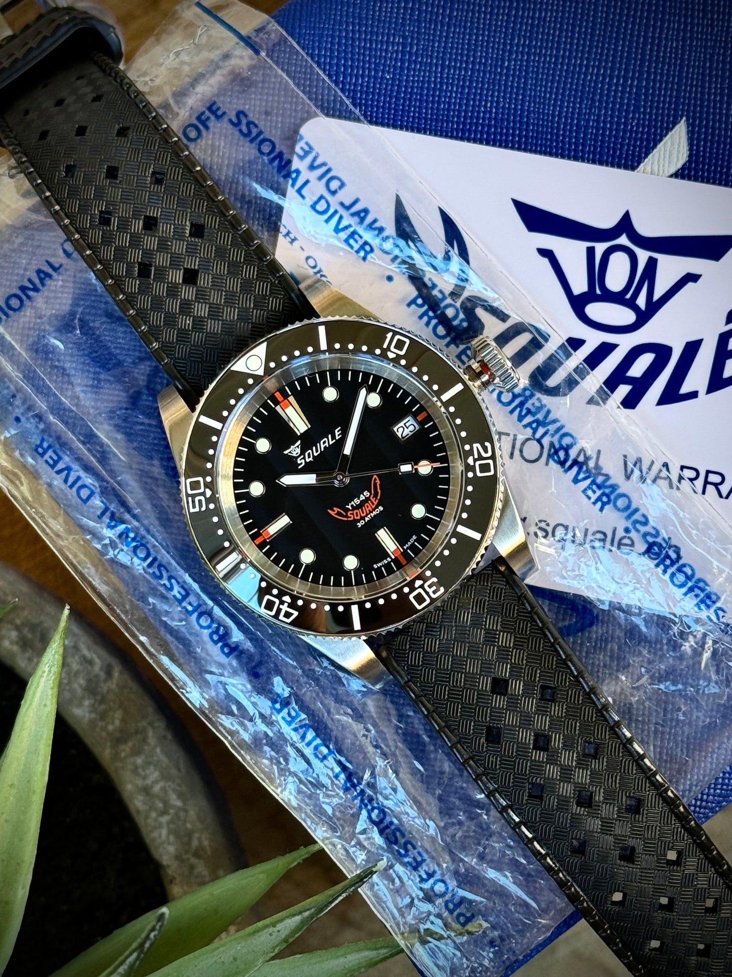 Squale 1545 Black Rubber