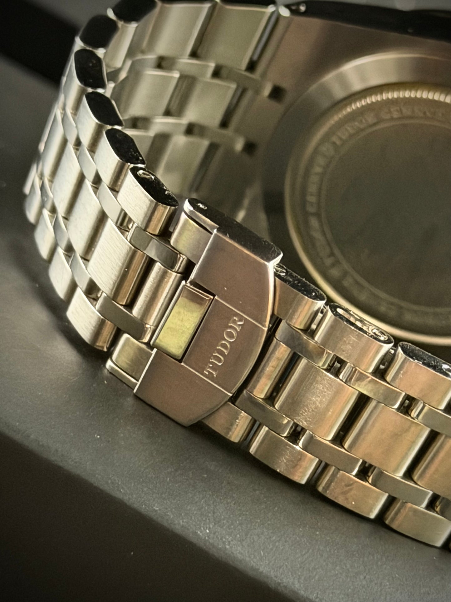 Tudor Royal day date