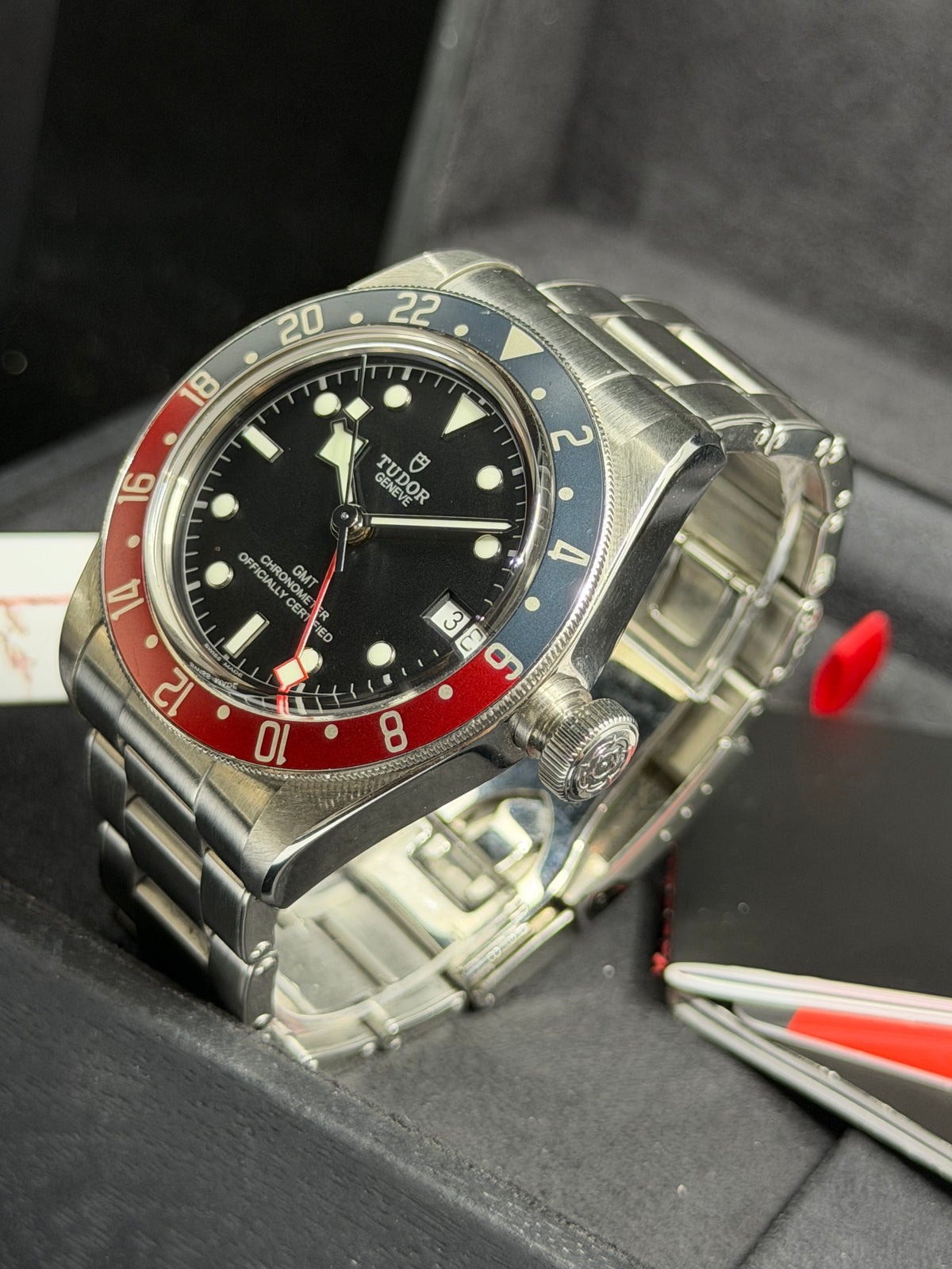 Tudor Black Bay GMT